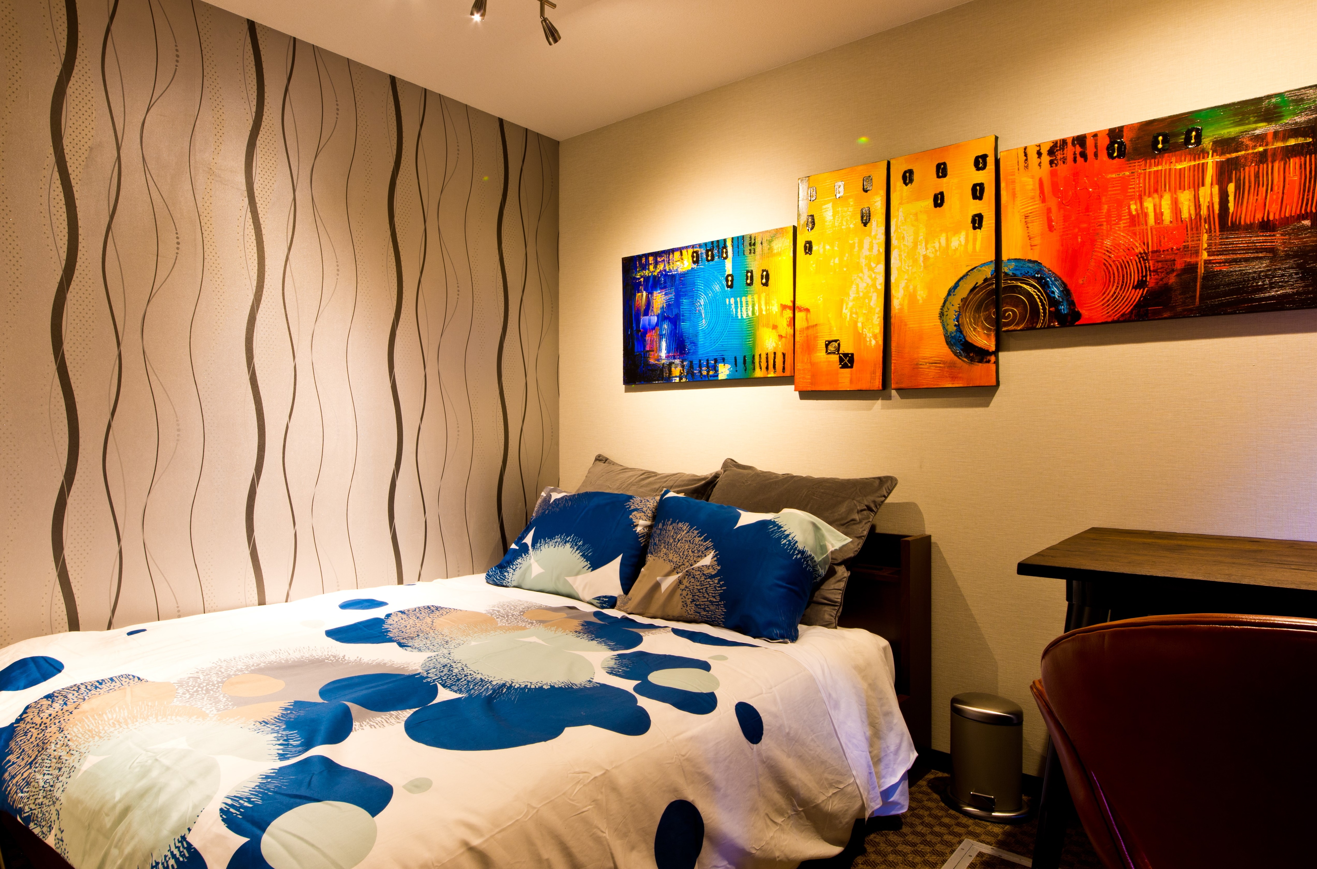 B-TYPE (Private room with TV / refrigerator, shared shower / washroom / toilet)