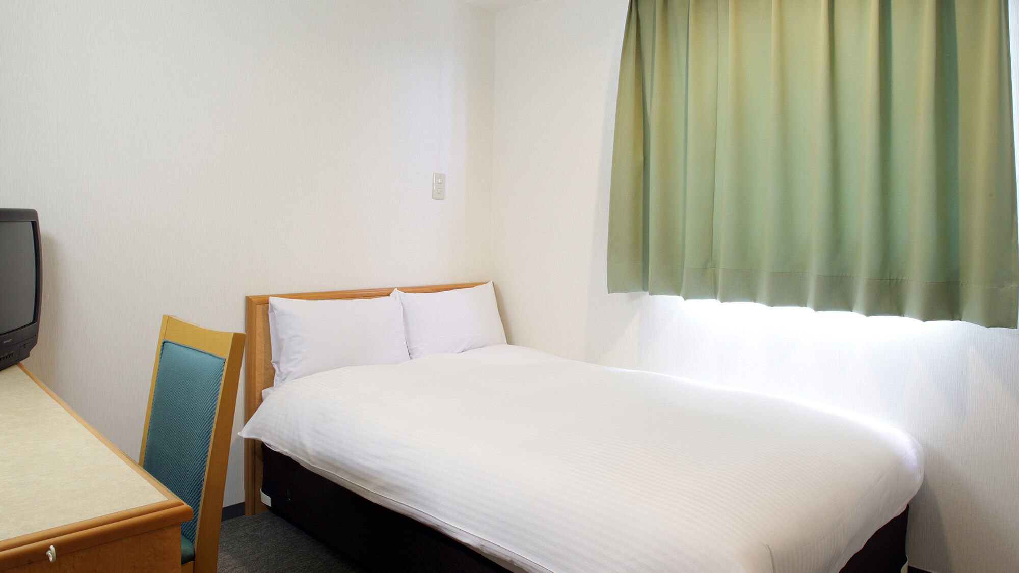 ■Smoking Semi-double Room■