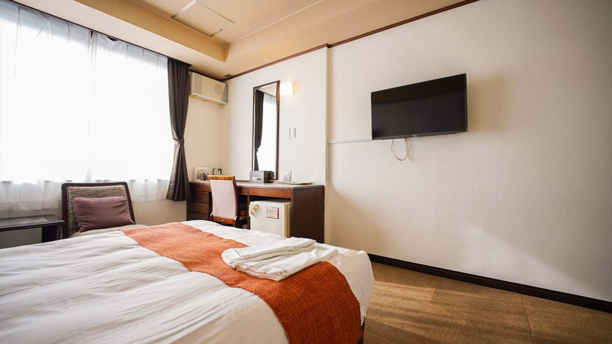 ・ Semi-double bed & times; An example of a room on the second floor with a combination of single beds