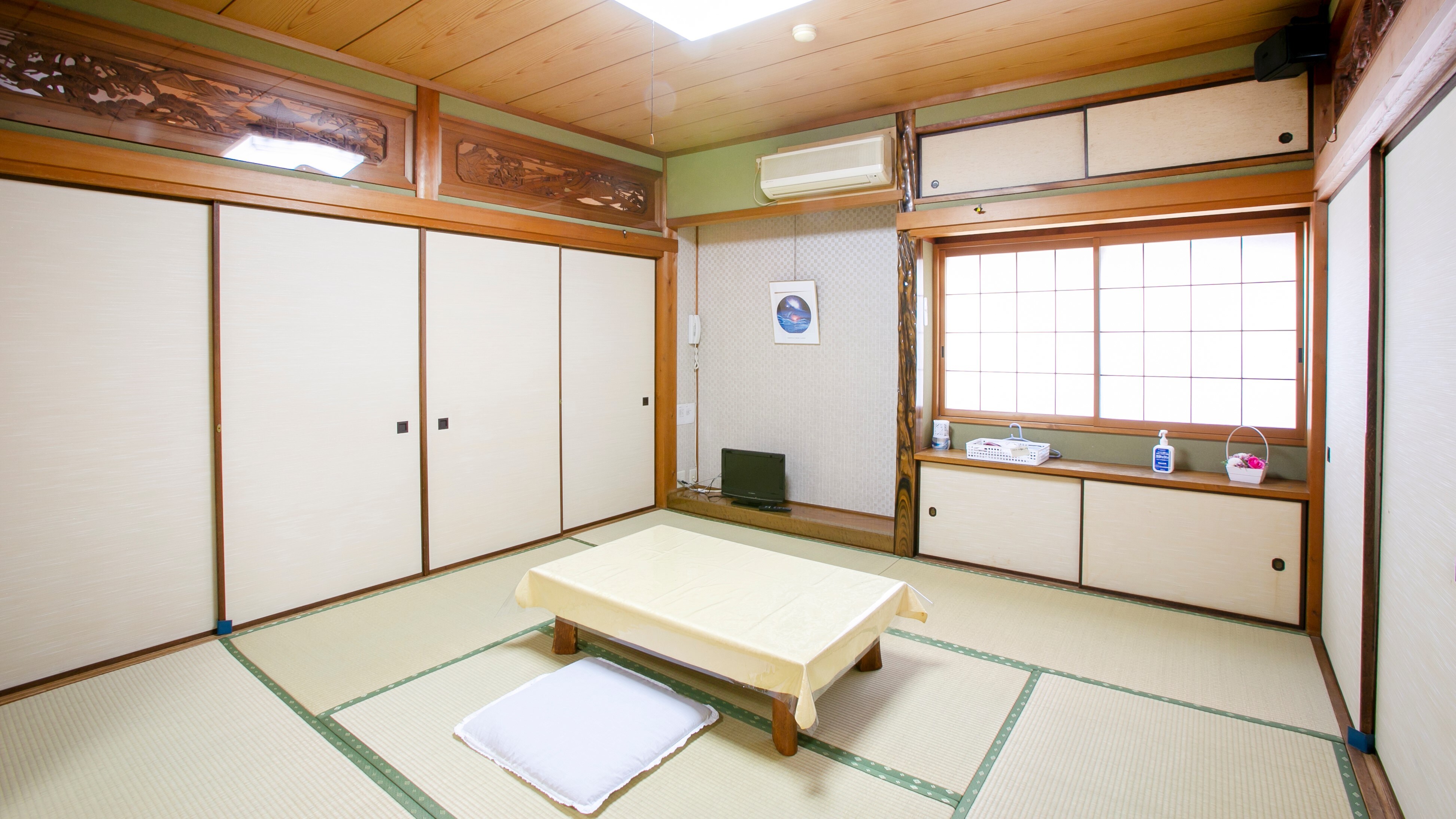 2nd floor 8 tatami room