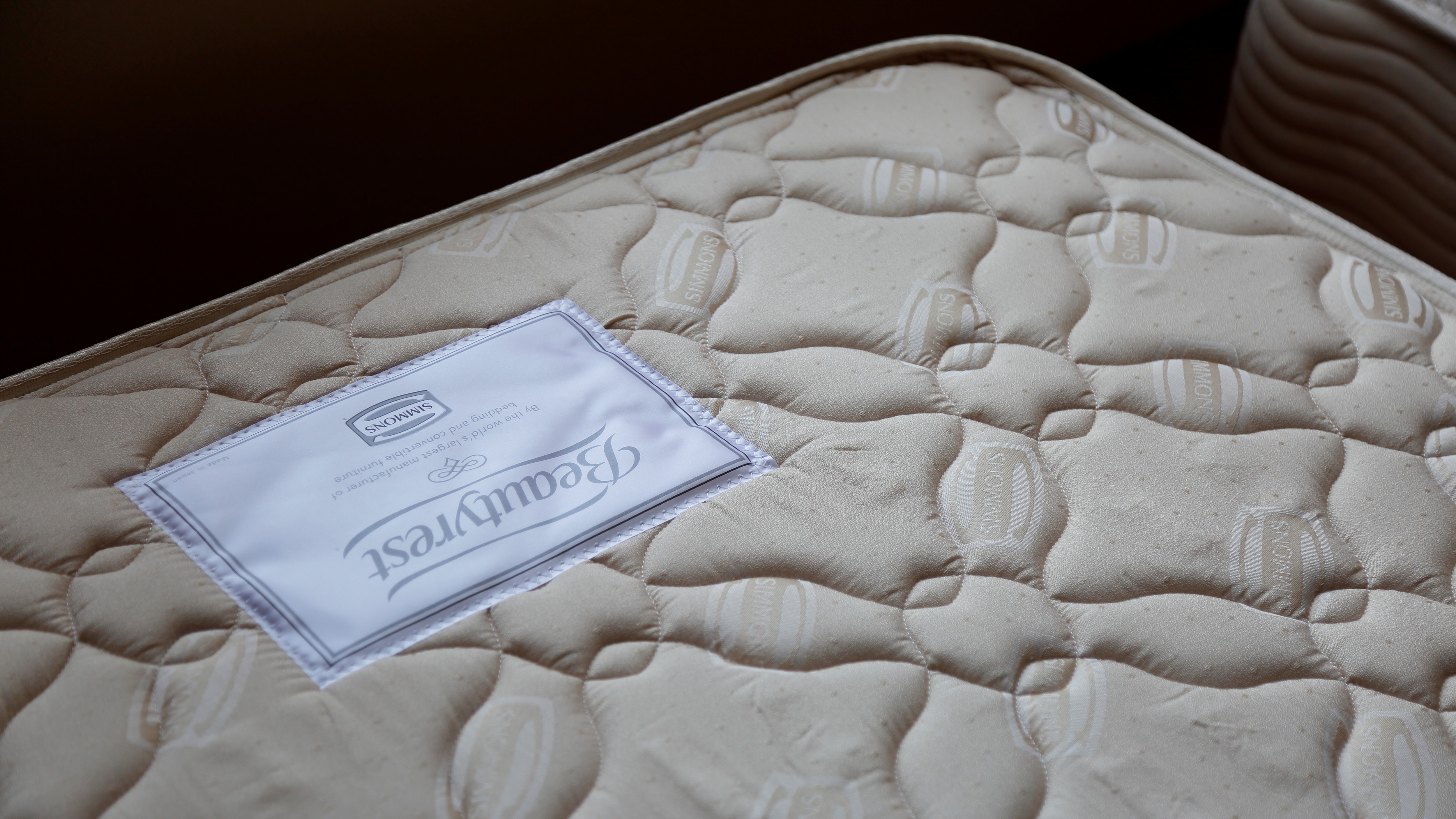 Use Simmons bed mats