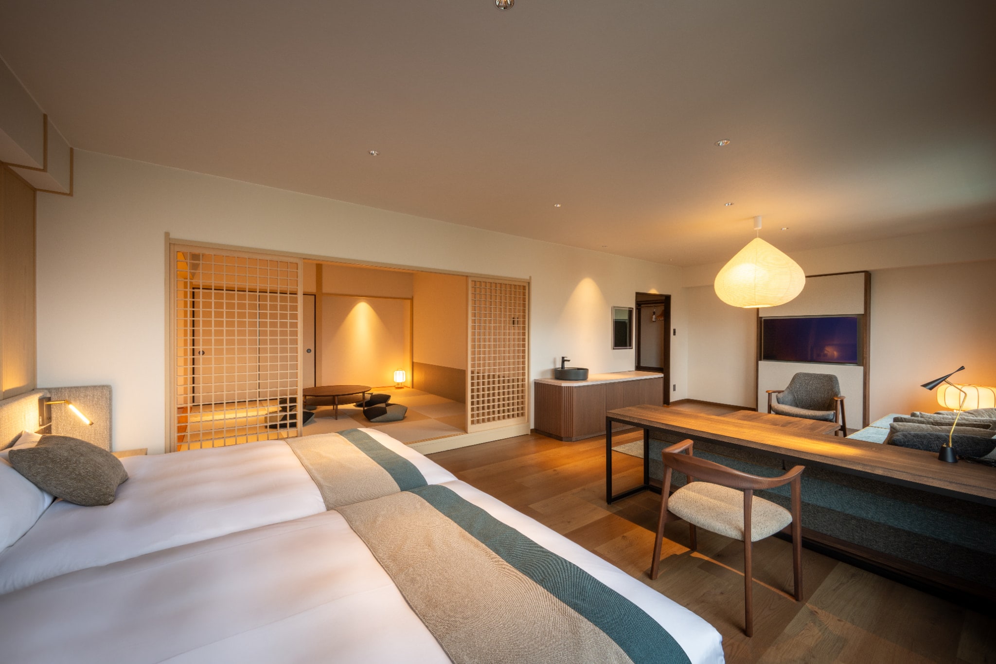 Phòng Suite Cao Cấp - Phòng Khách