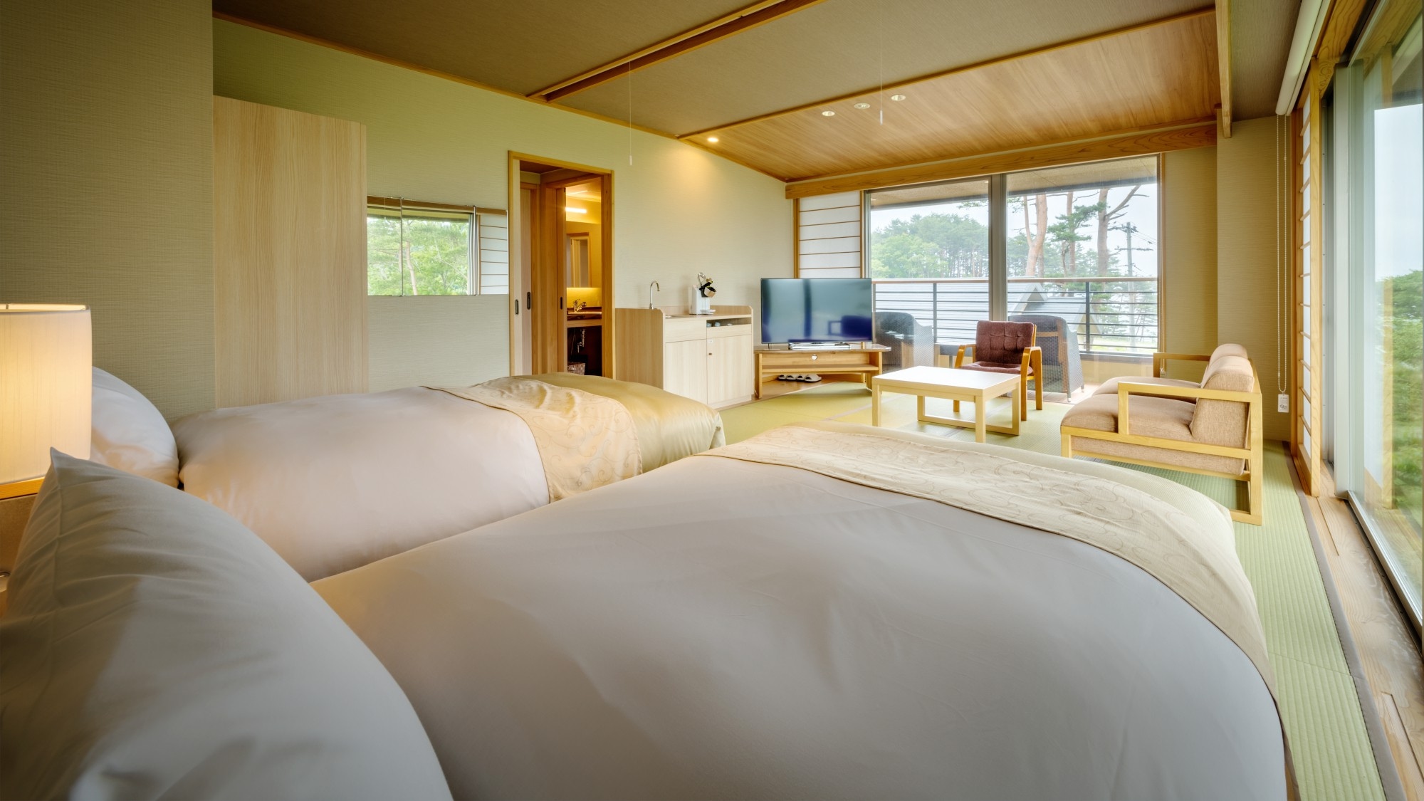 [Jiro's hermitage, 1st floor] 14 tatami mats, modern Japanese and Western room with open-air bath ◆ Twin beds (semi-double) are available.