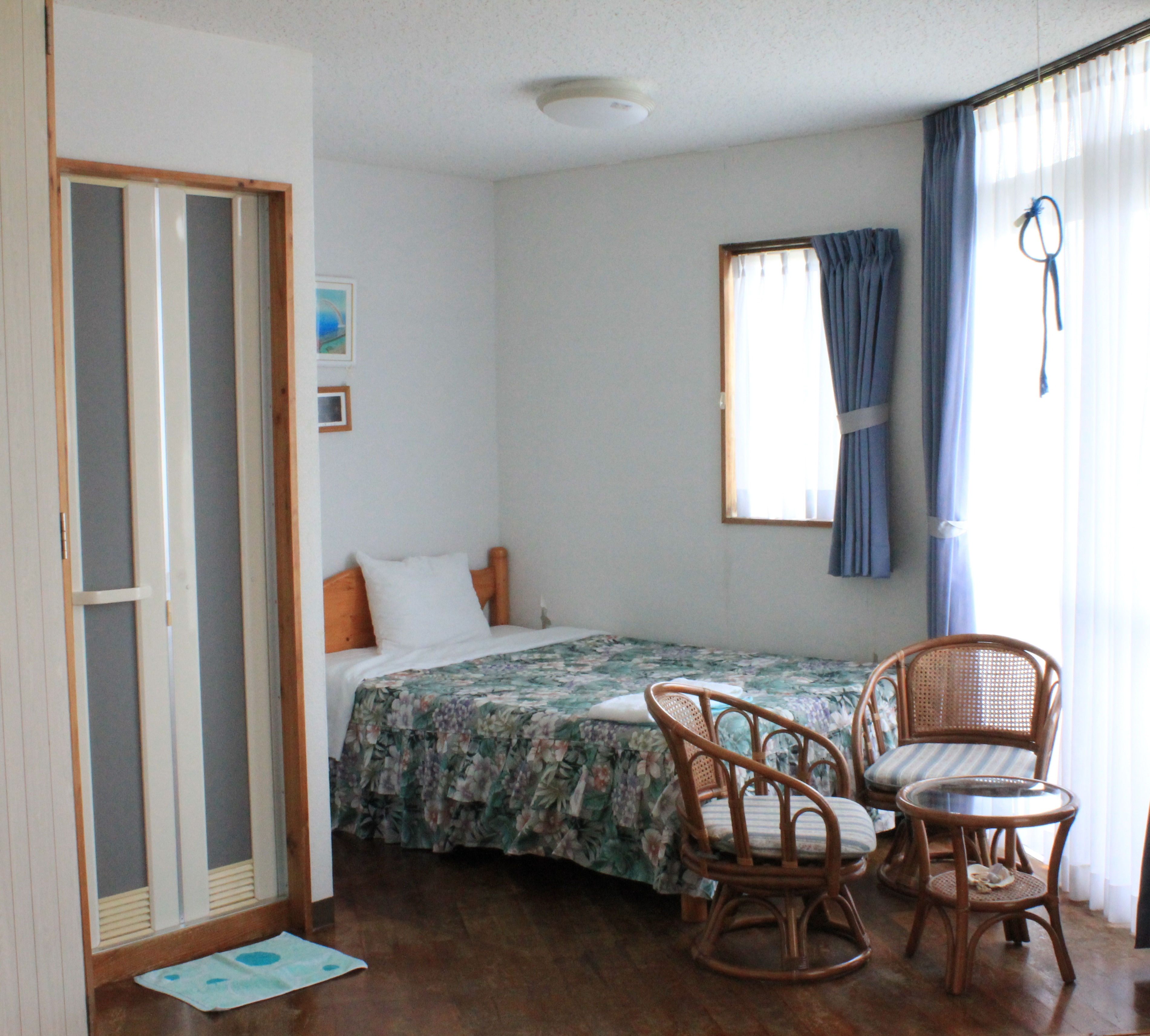 In-bath ocean room