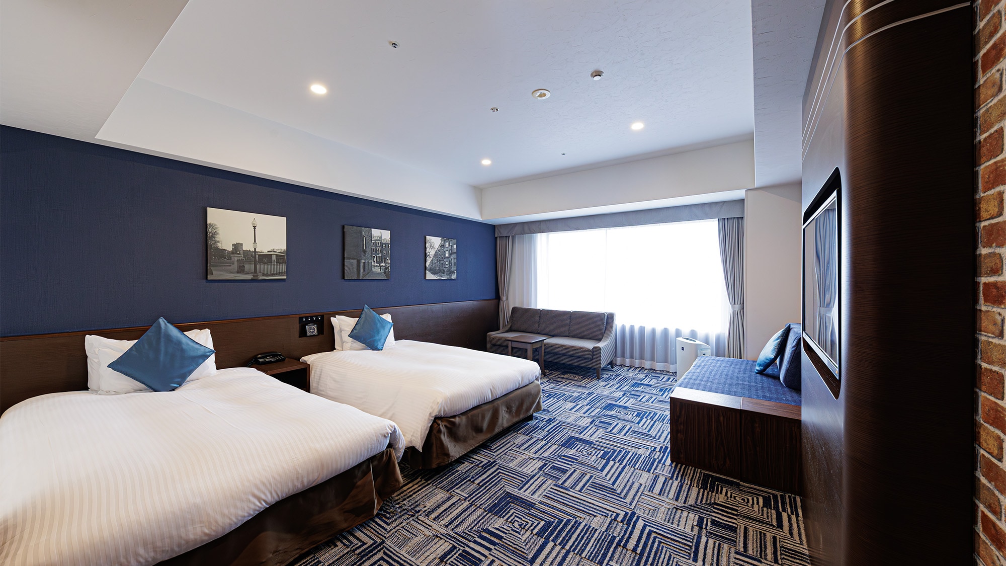Superior Floor Deluxe Room (for 2 people)