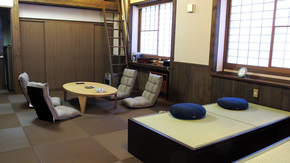 Annex: Japanese-style room "Kyara no Ma"