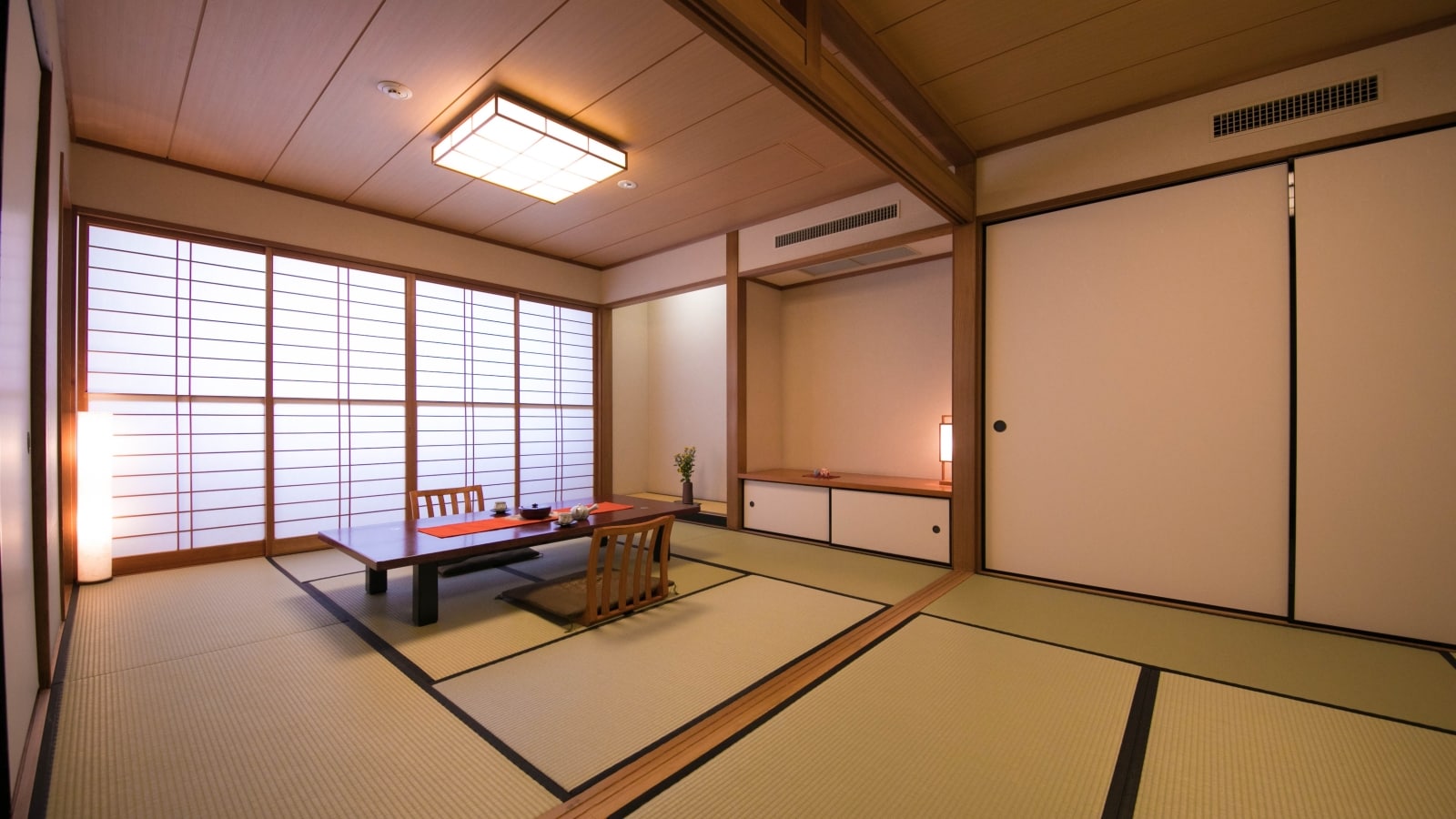 [Deluxe Japanese-style room] ~ Up to 6 people can be accommodated in two Japanese-style rooms ~