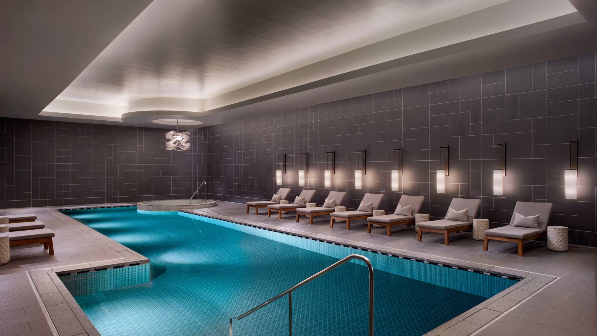 [Indoor pool] Image