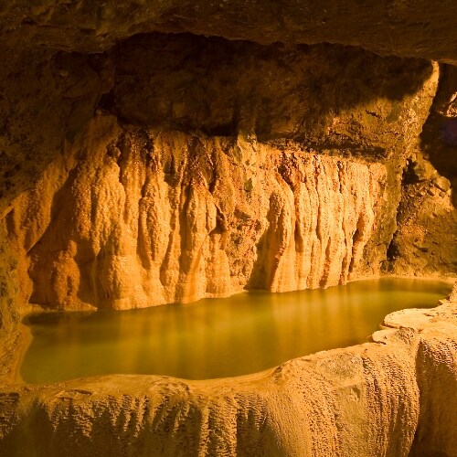Cave bath (family bath)