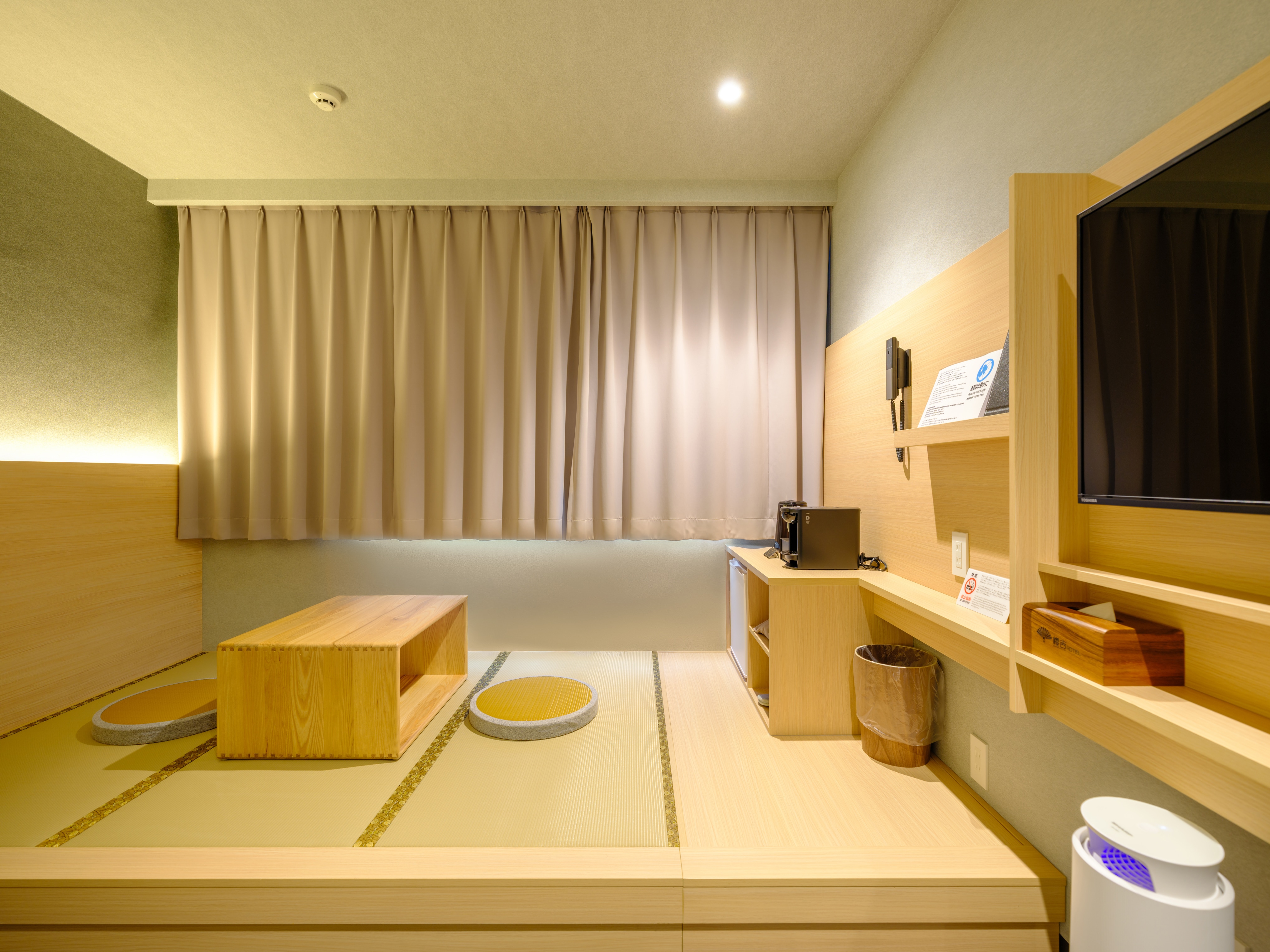 Japanese-Western style room