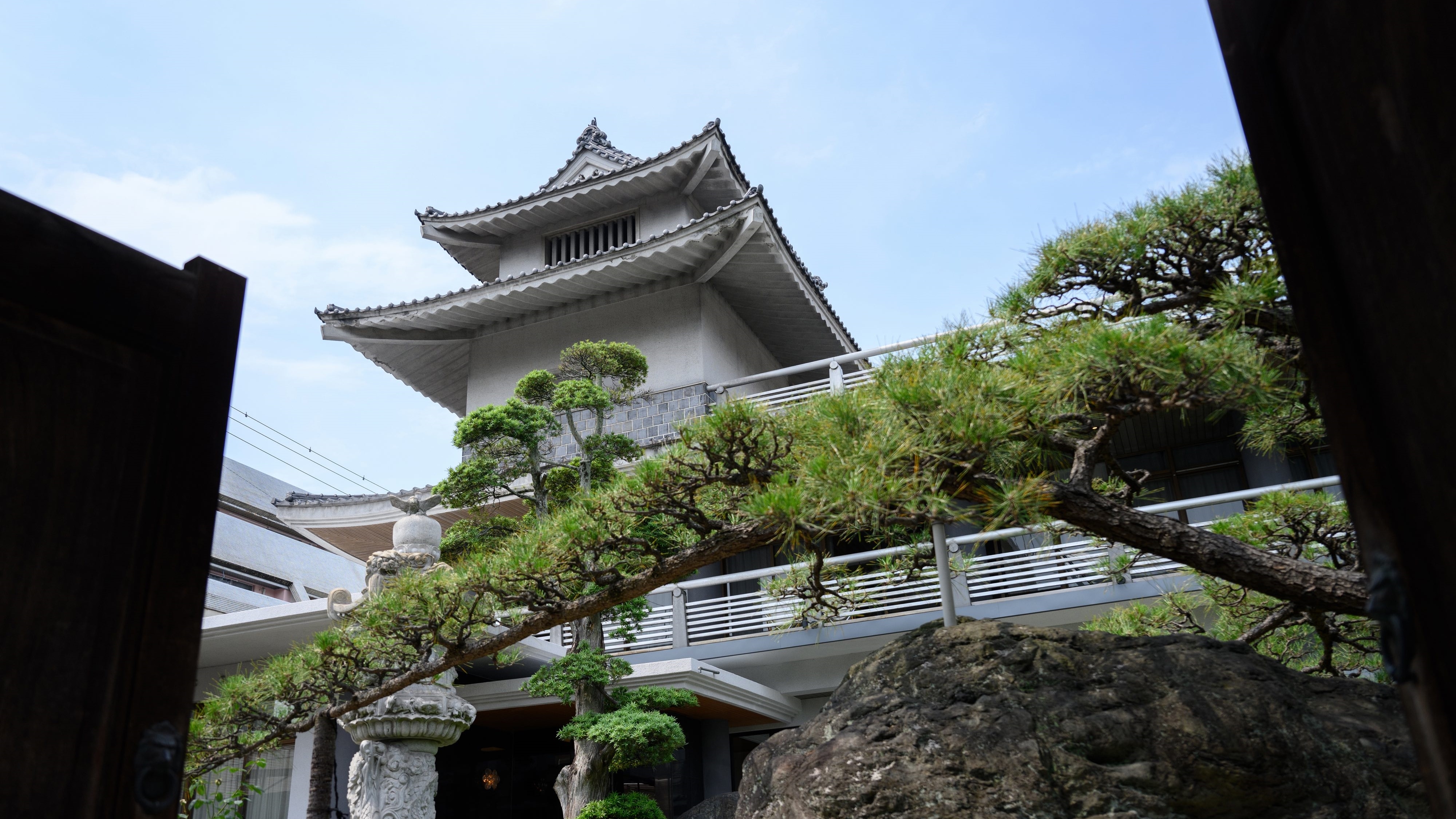 正门和建筑物