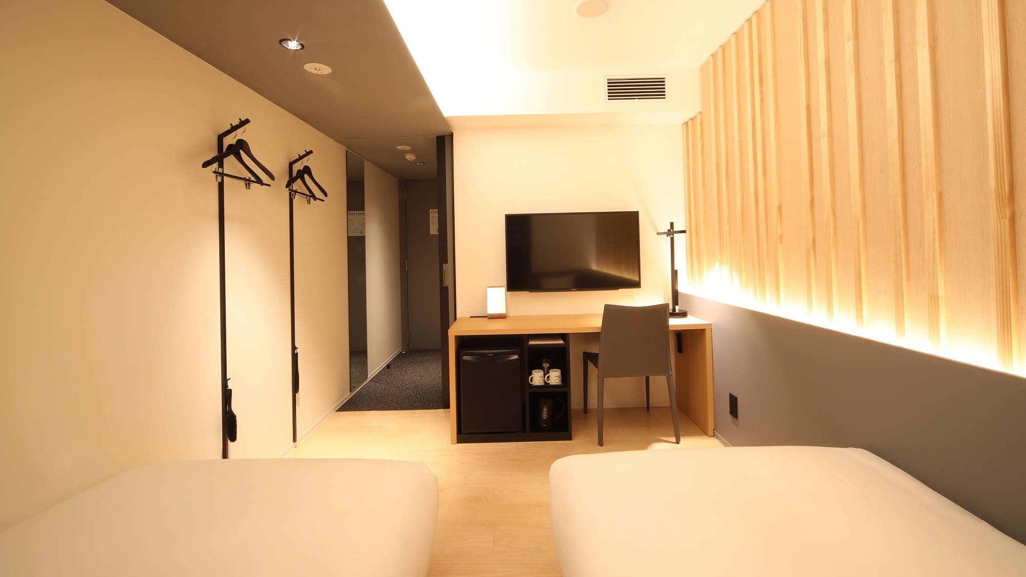 ◆ Standard twin (bath / toilet unit type) ◆ 16 square meters [Bed width 100 cm & times; 2]
