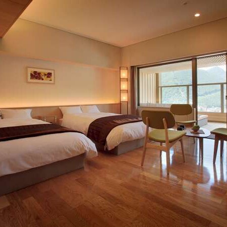 [Momijikan] Western-style room with foot bath