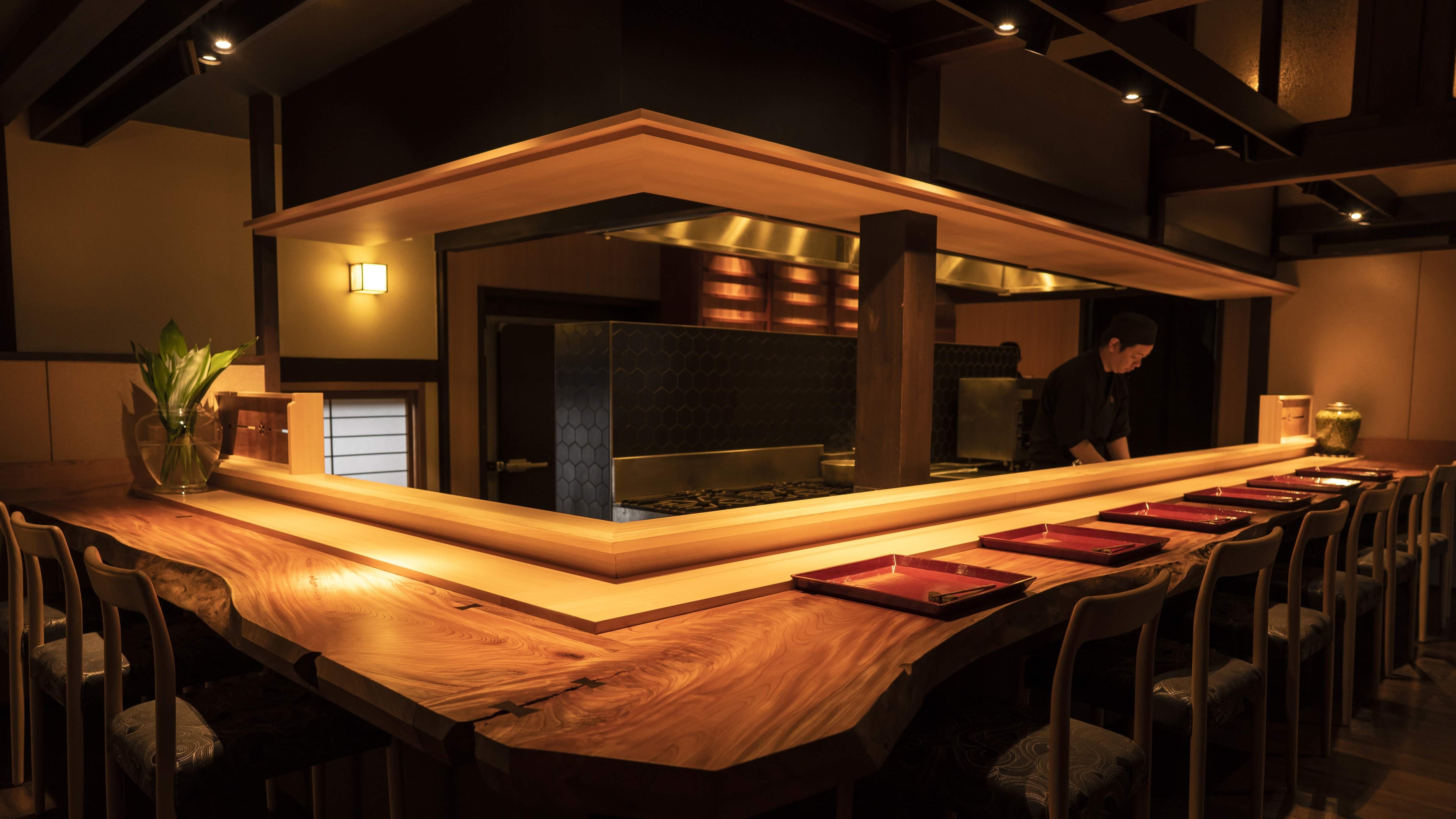 餐廳「Omaya」｜吧台座位