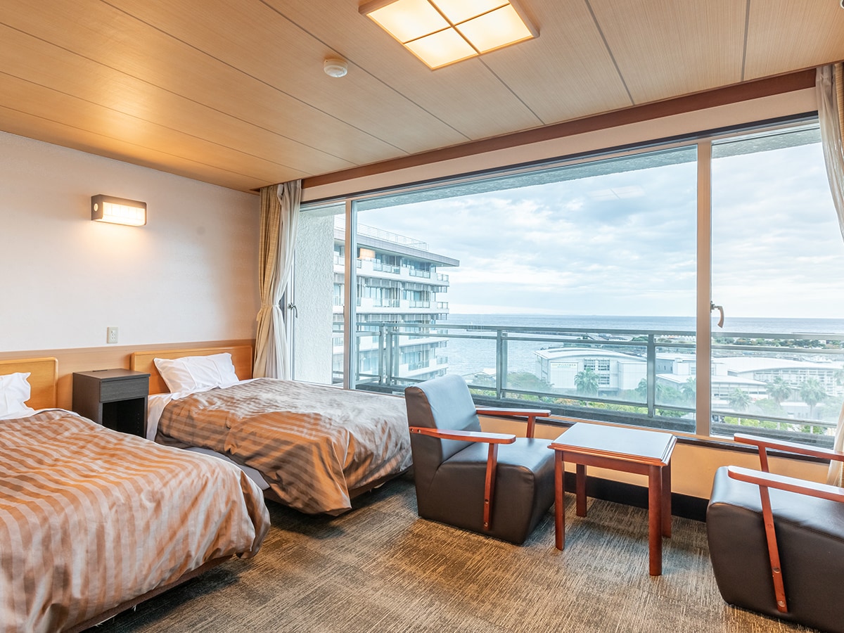 High floor Japanese-Western style 8 tatami mats