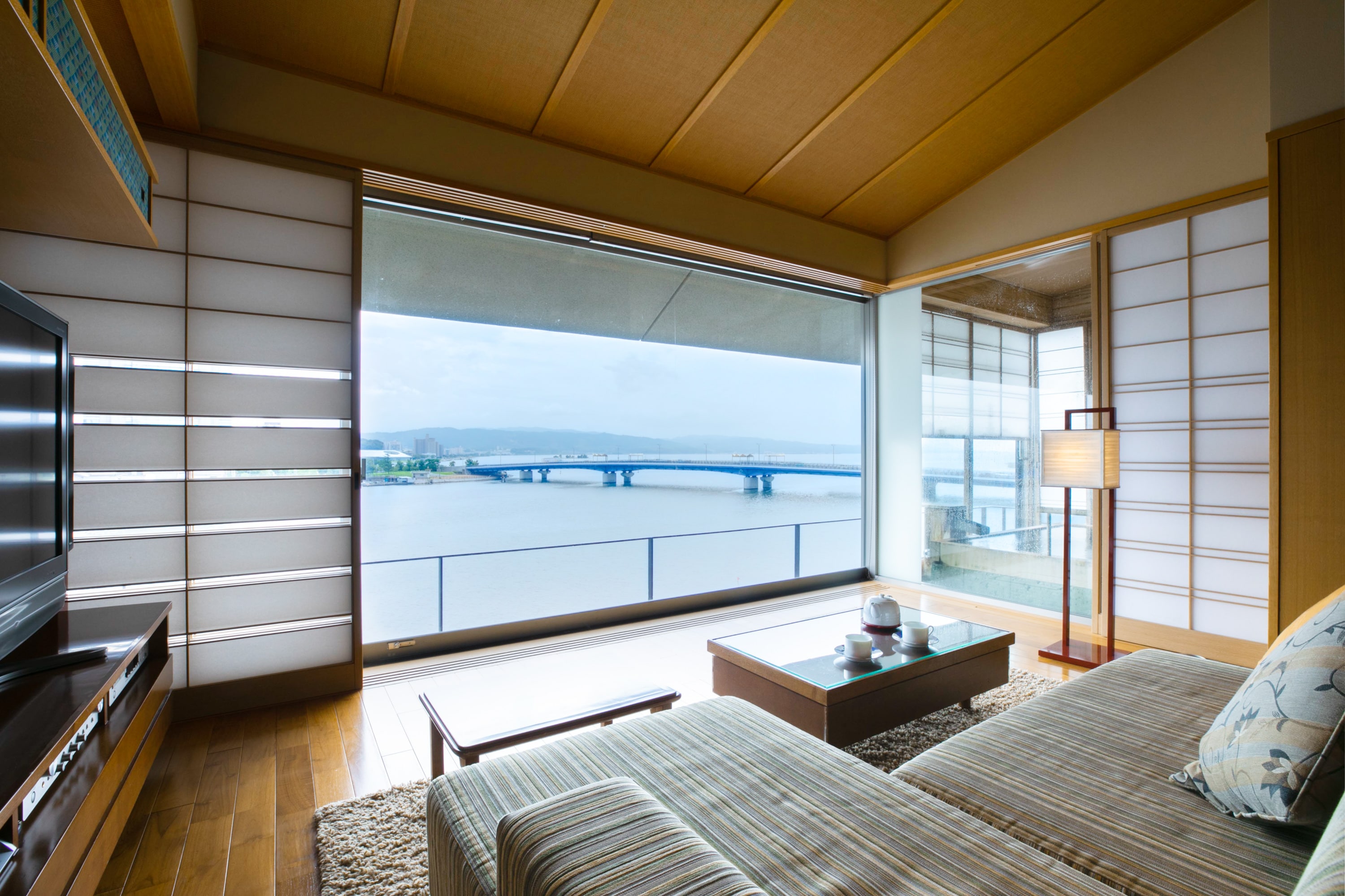 4th floor Japanese-Western room with hot spring view