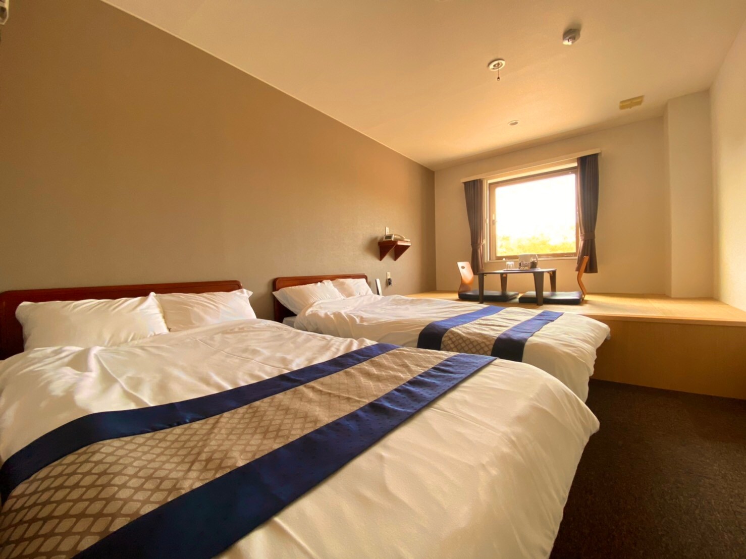 Western-style room (twin)