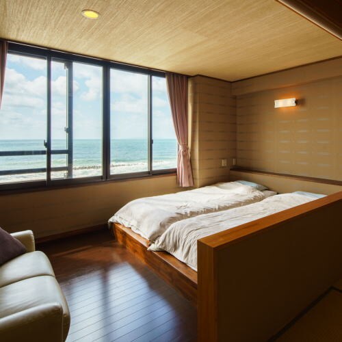 Main building Japanese-Western style room, from the bedroom