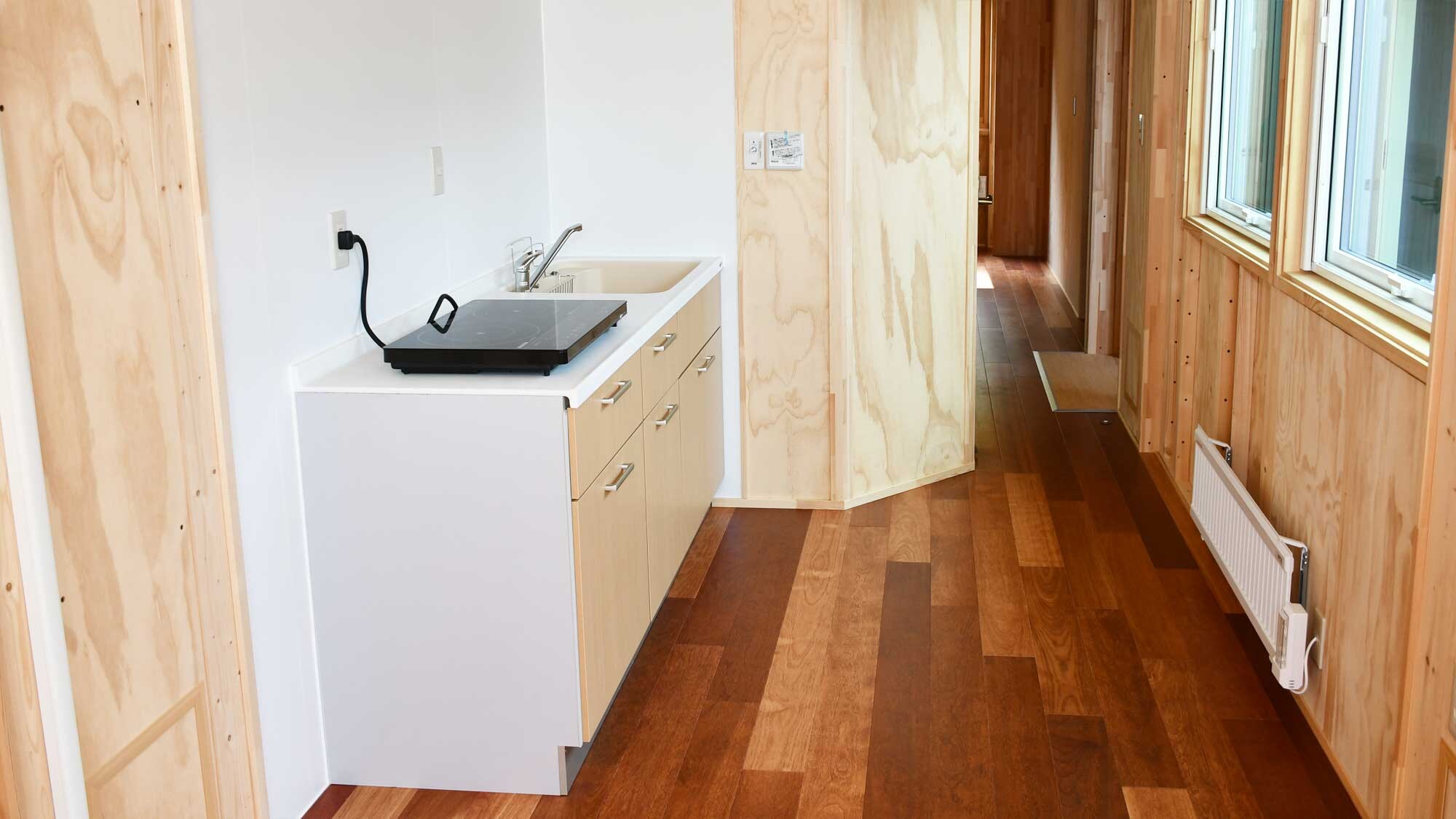 [Moving House] Fully equipped kitchen and induction cooking heater
