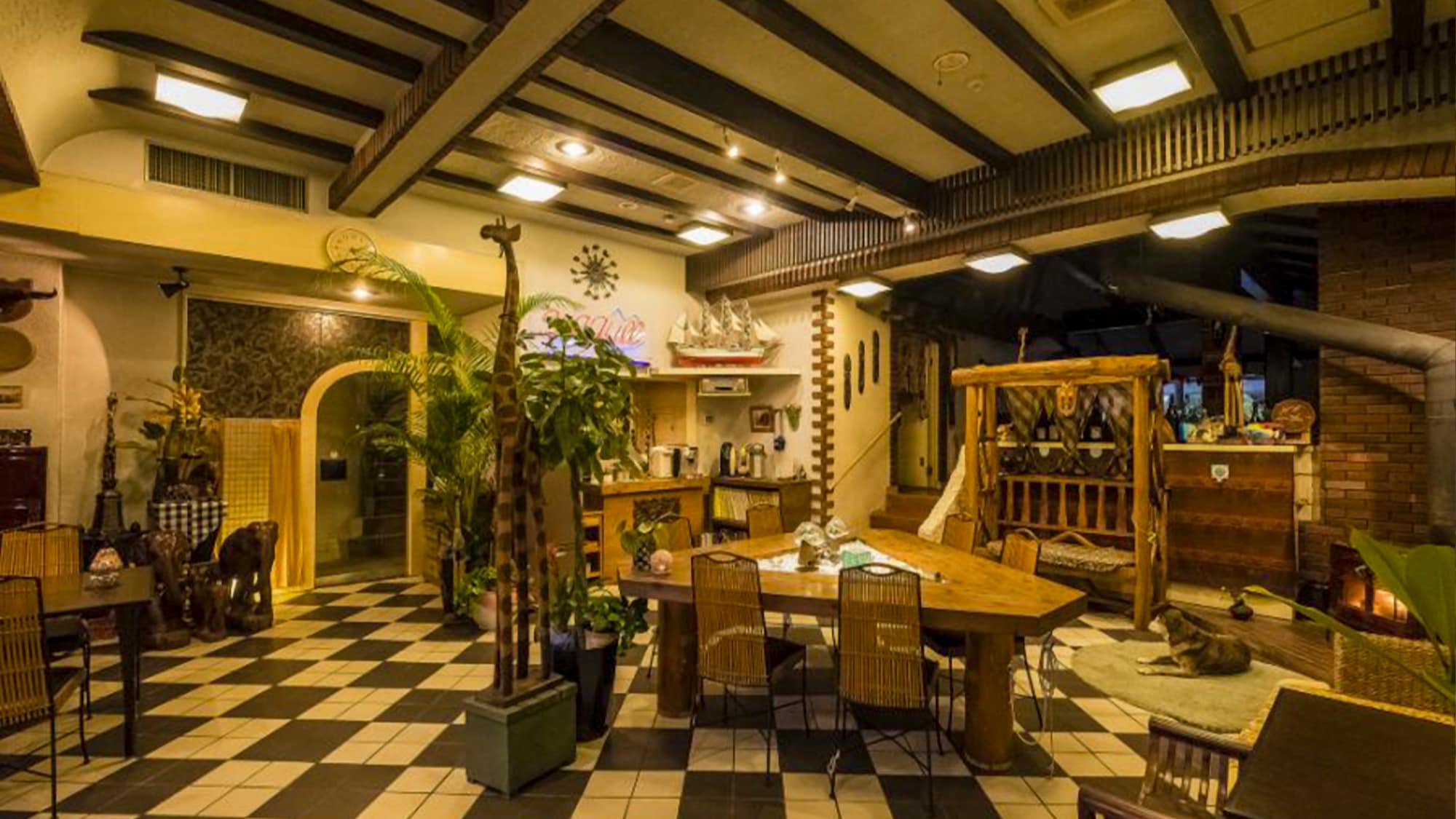 [Hall] RAPURAPU HALL: Relax in a tropical atmosphere