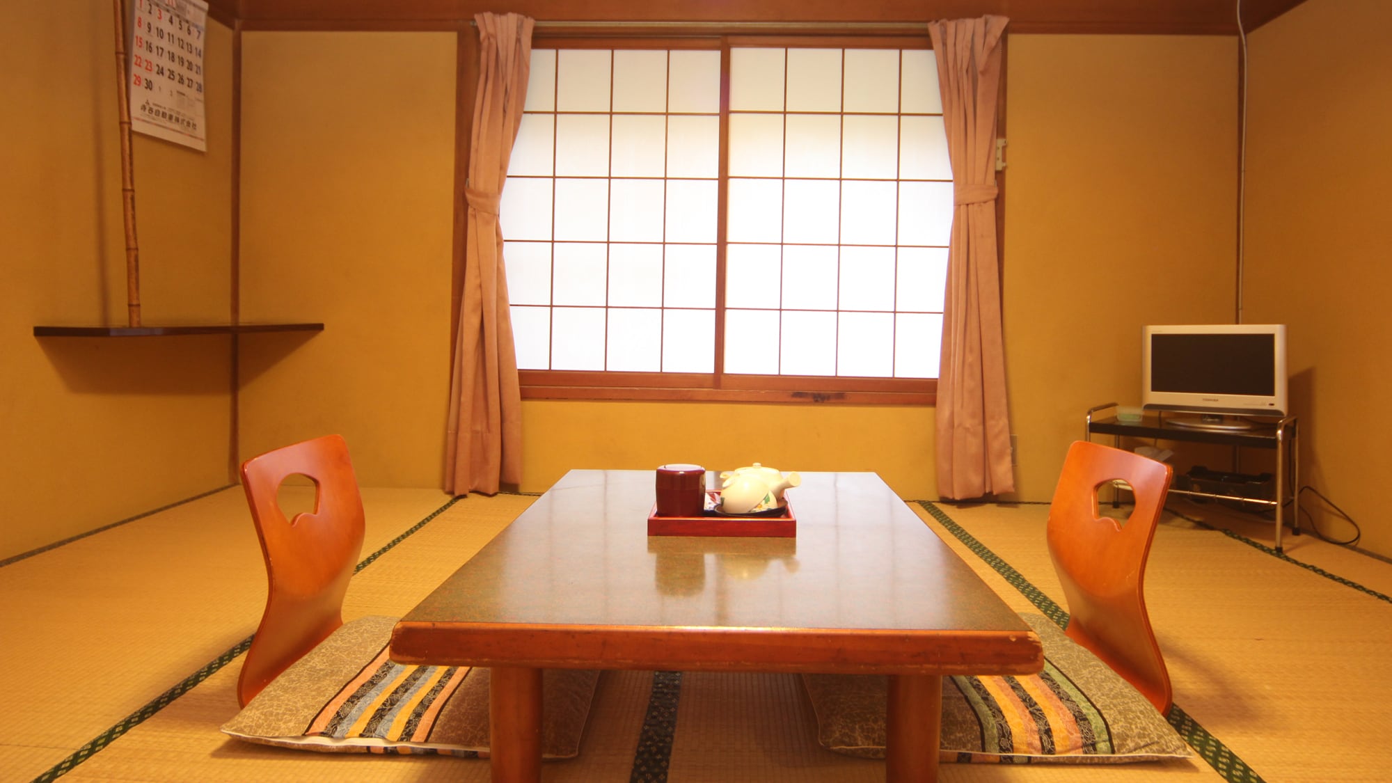 Japanese-style room (6 tatami mats)