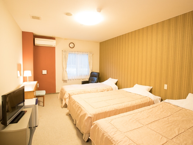 Western-style room 3 beds renewal