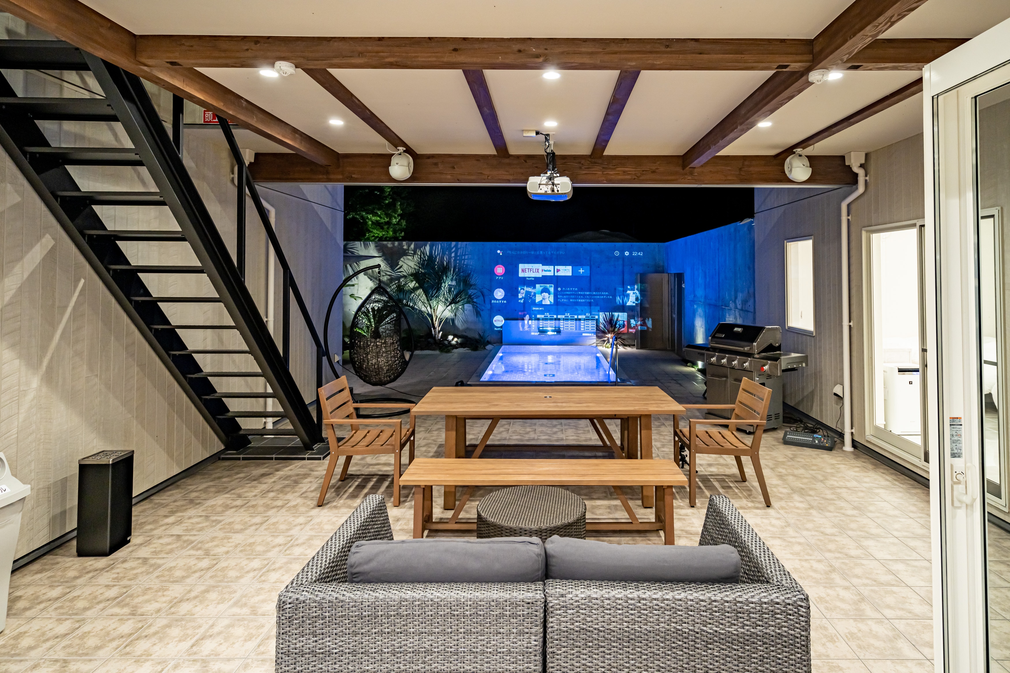 Moon Building Private Deck