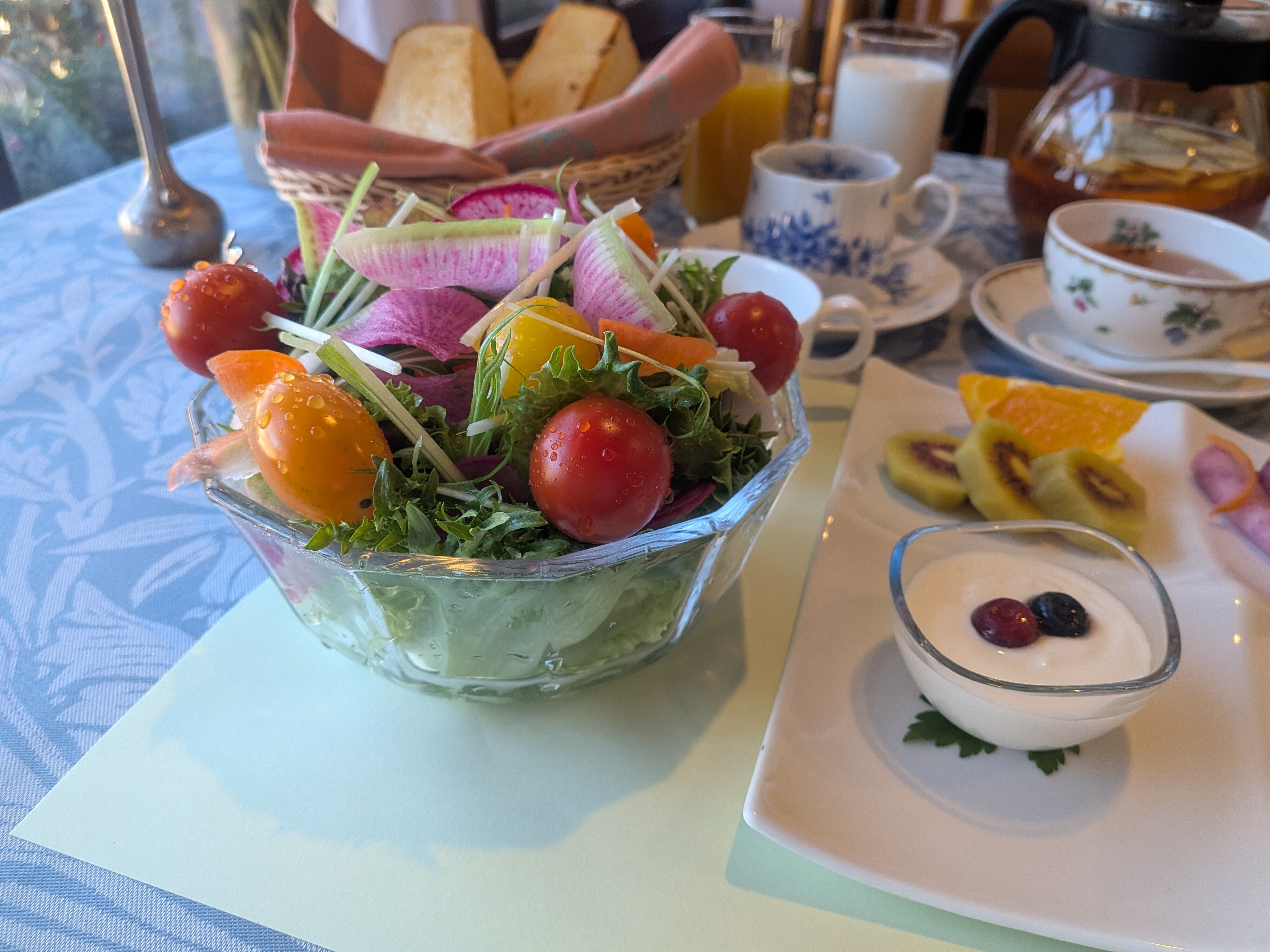 Breakfast) Highland vegetable salad