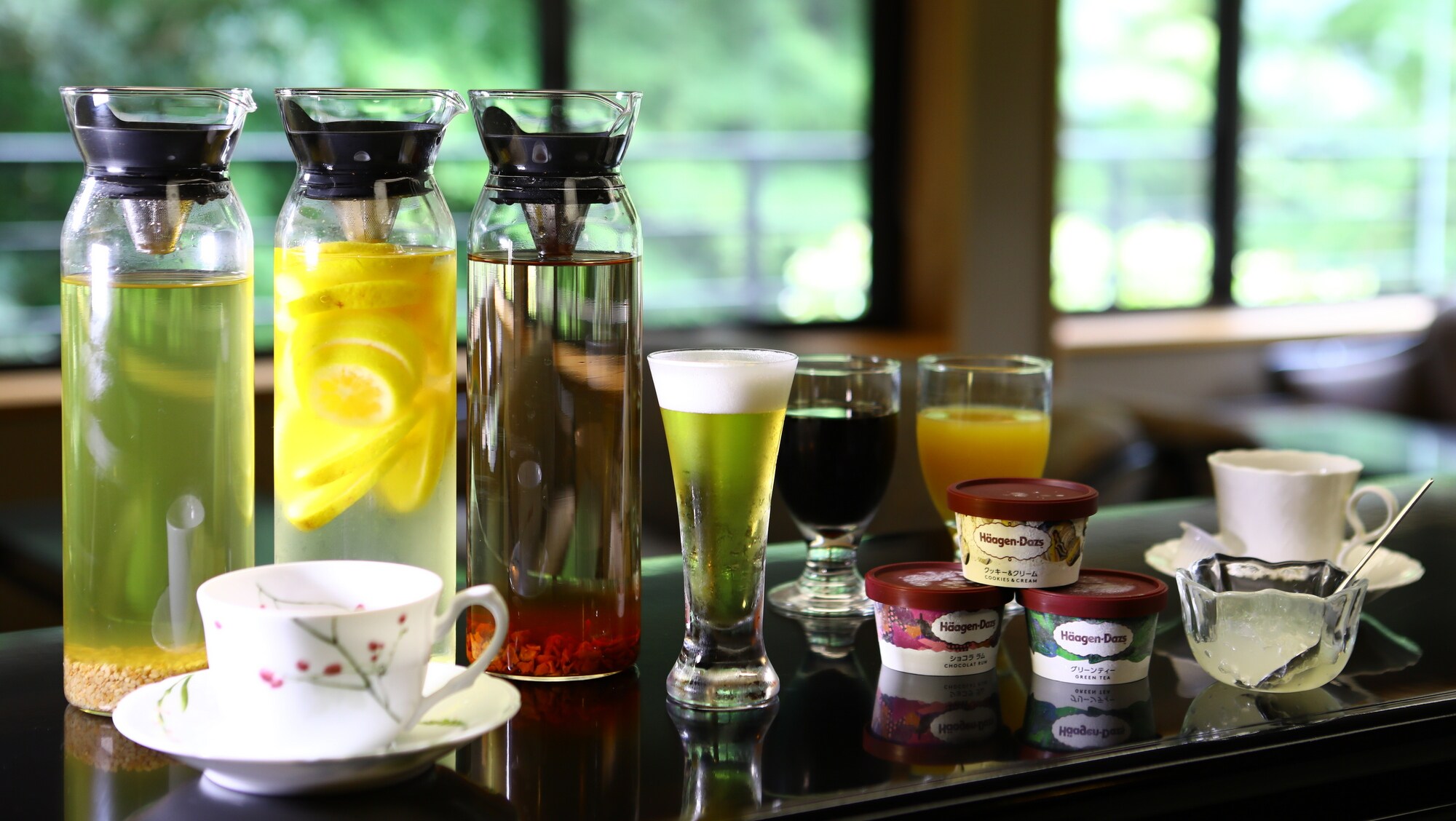 [Lounge] We offer beer, soft drinks, and other beverages after your bath.