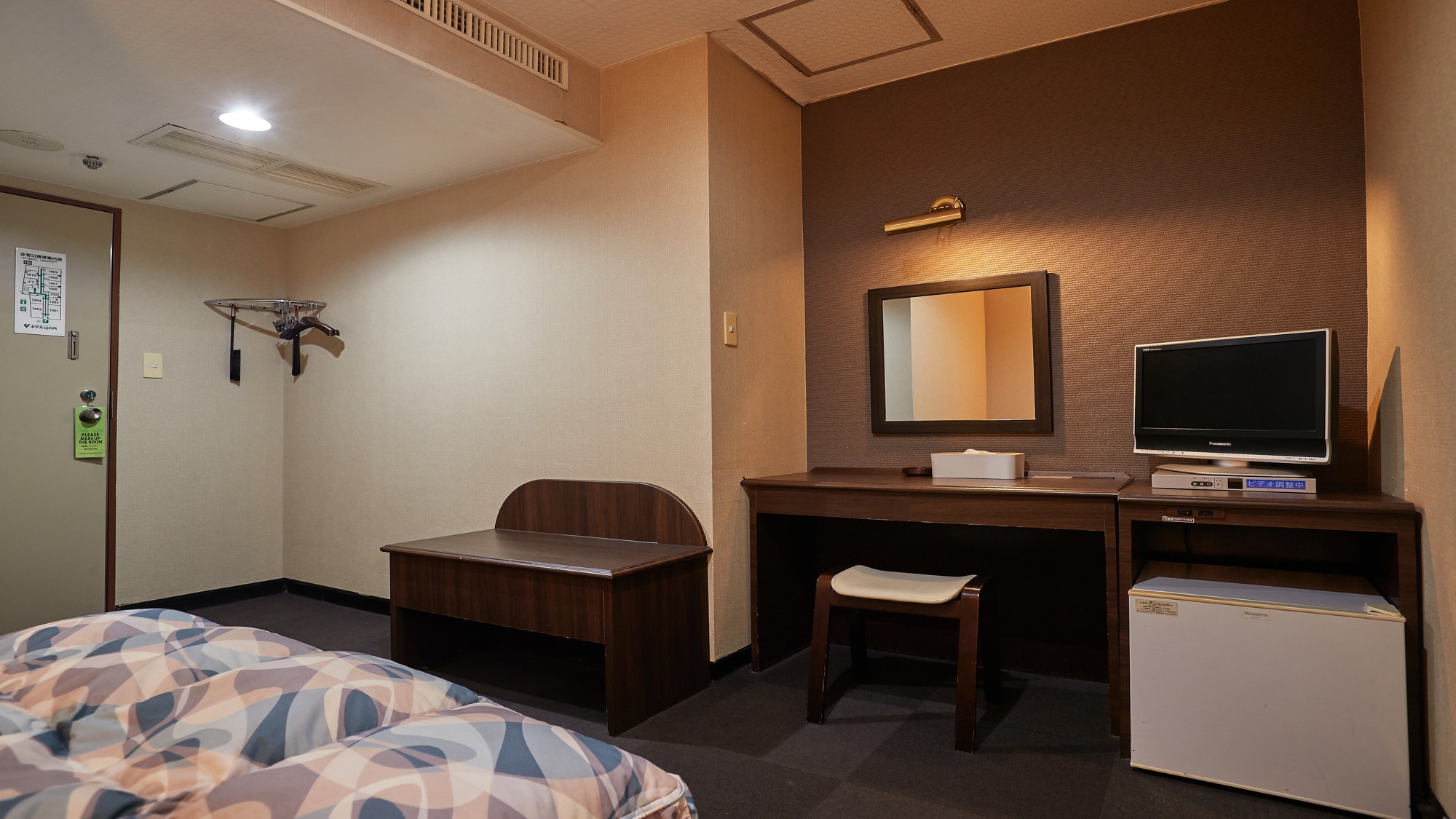 ◆Semi-double room