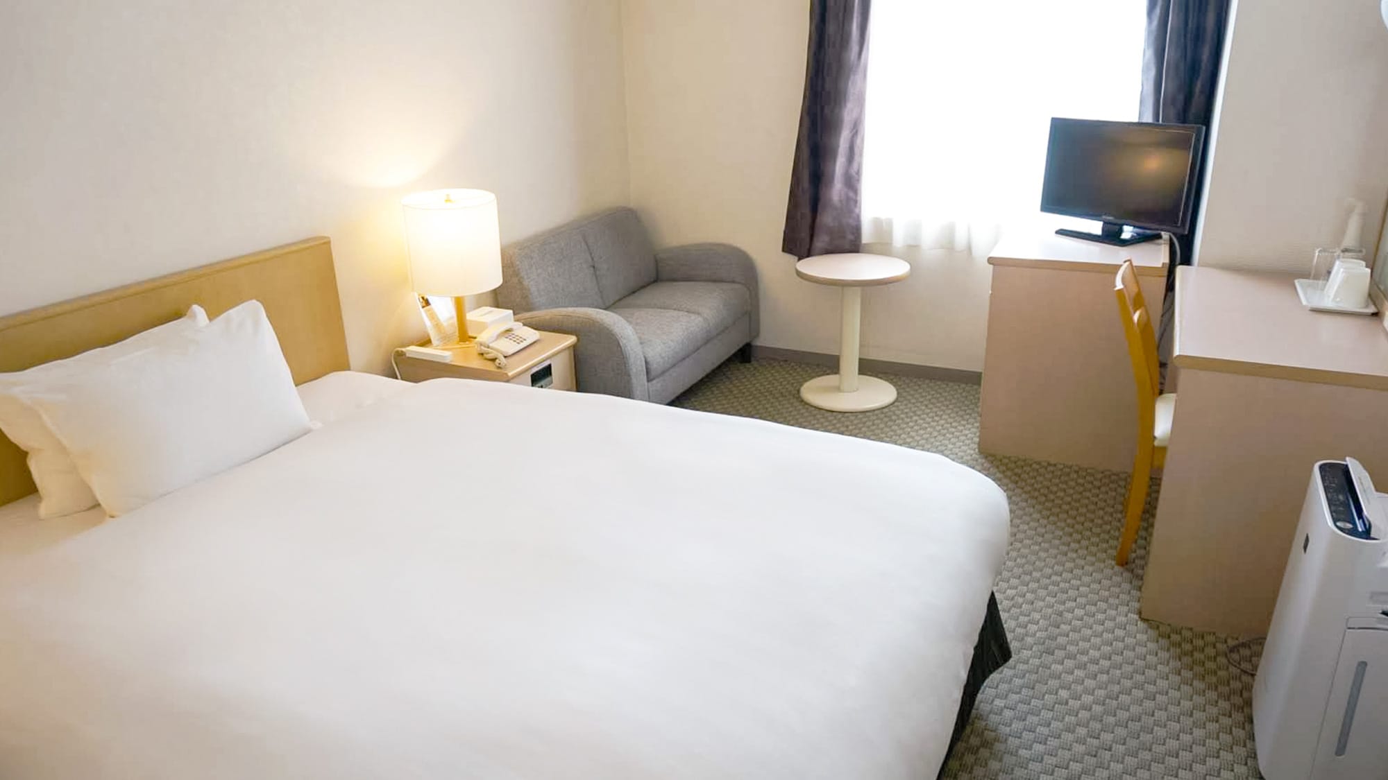 Kamar ganda sedang