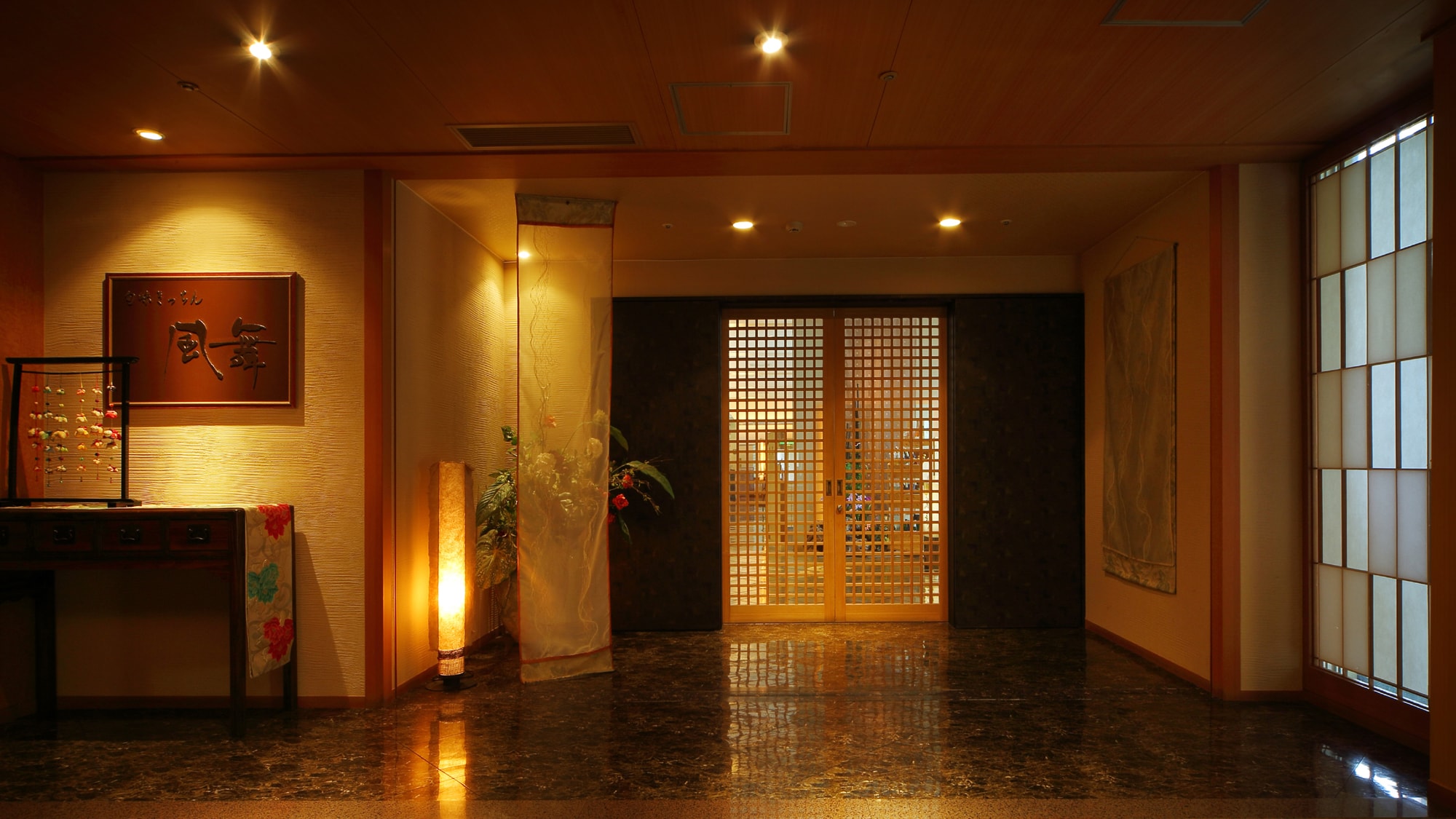 ◆ 餐廳式用餐場所