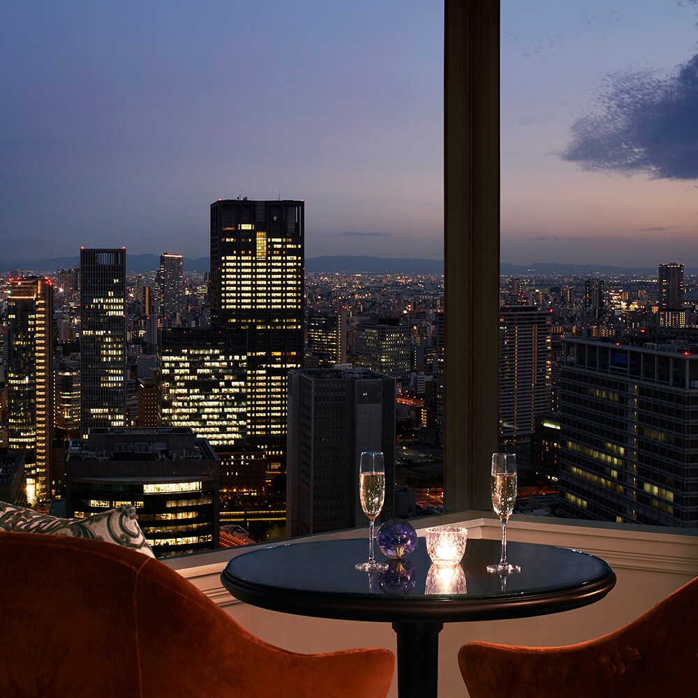 Club lounge night view