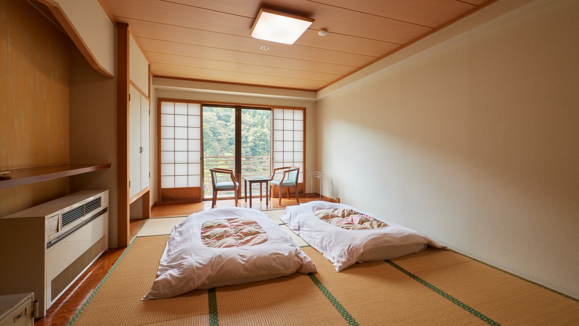[Non-smoking] Japanese-style room for 1-4 people