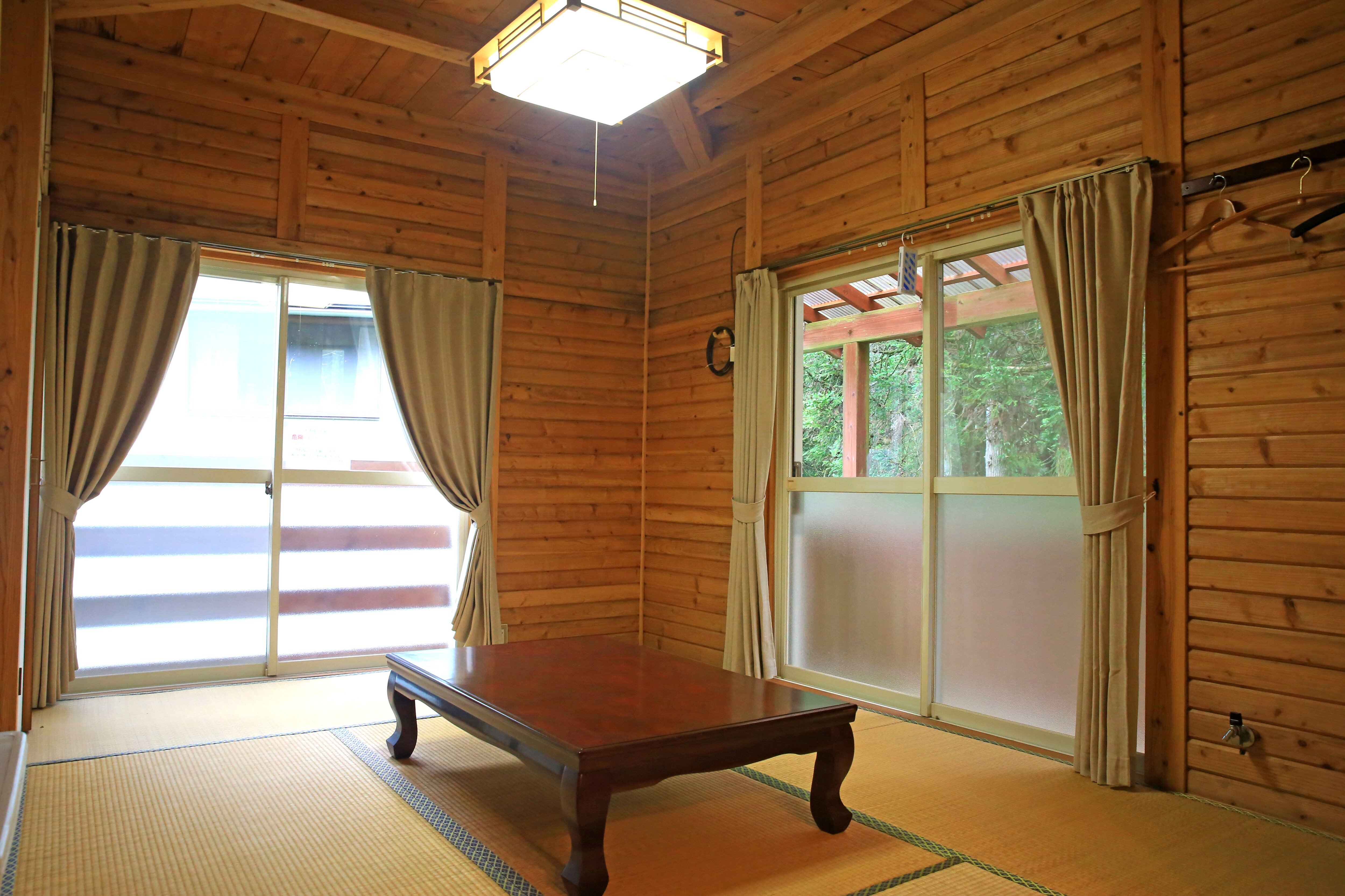 Japanese-style room