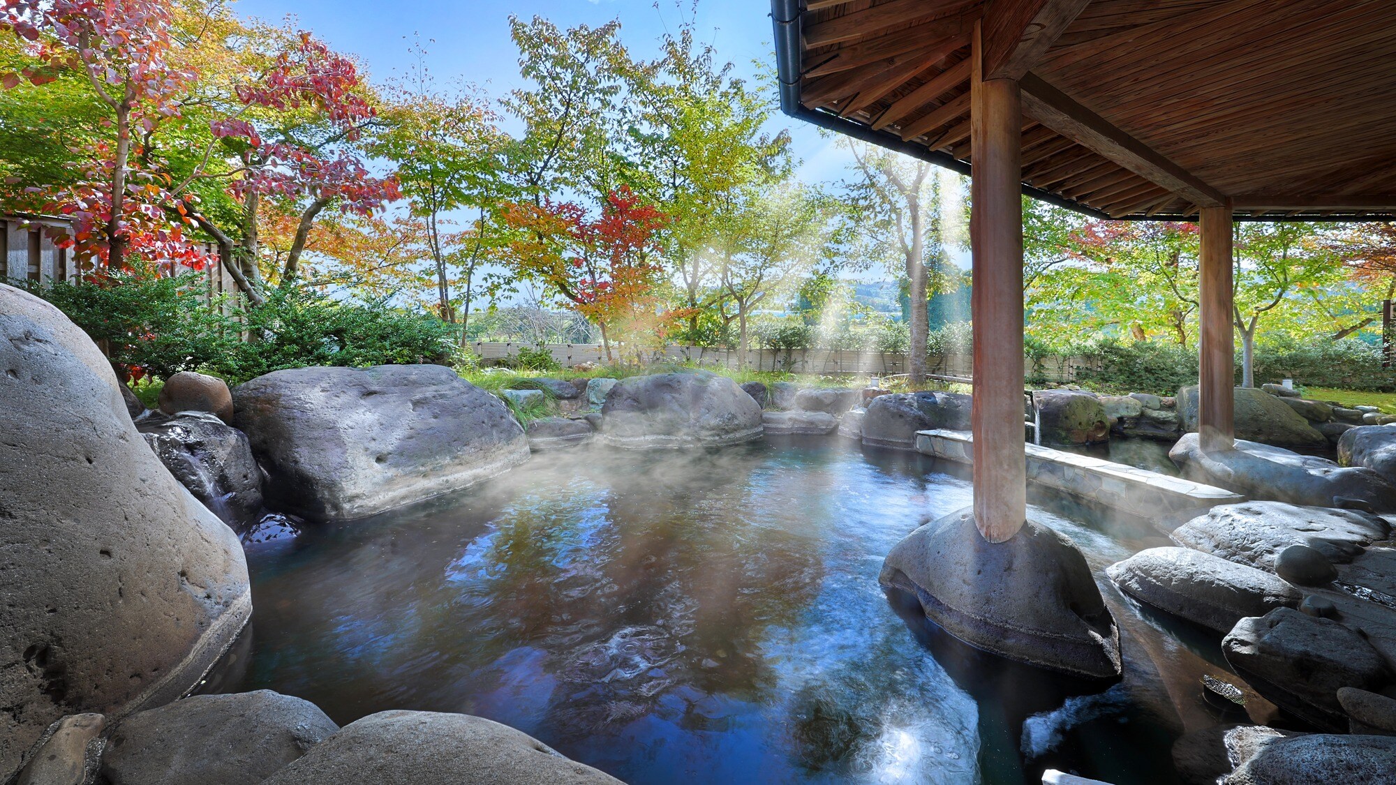 露天浴池（秋季）