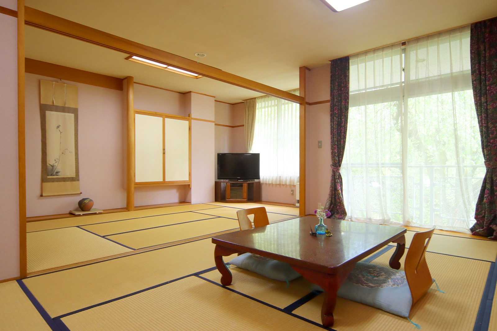 Room: Japanese-style room