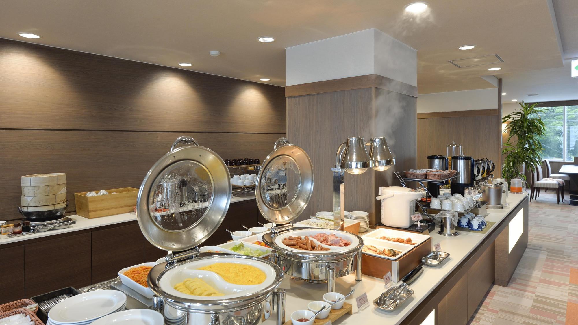 Breakfast buffet image
