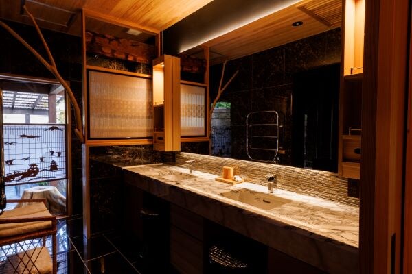 Mizuki Powder Room
