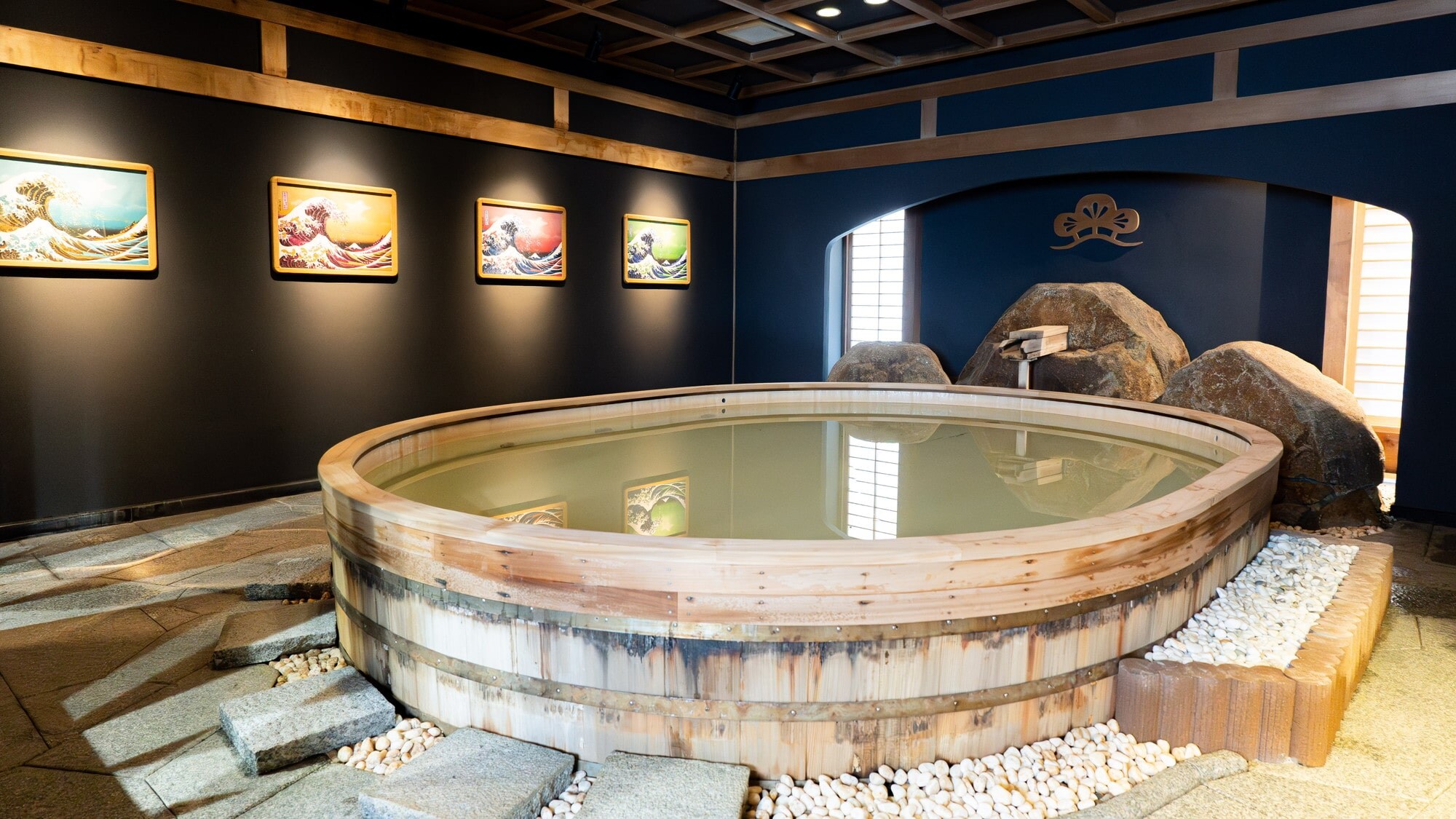 Large public bath "Tsuki no Yu"