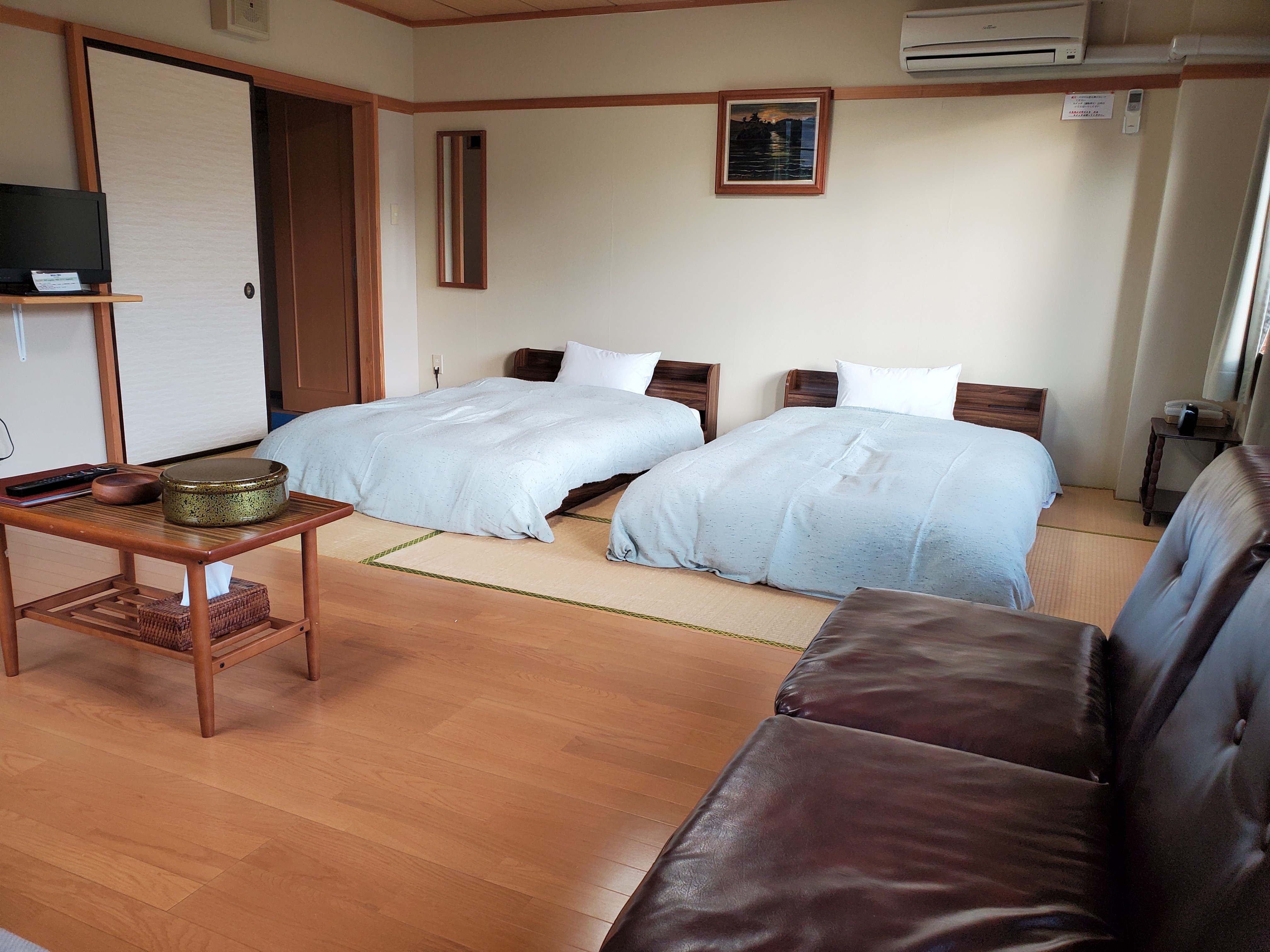 Pet-friendly private room