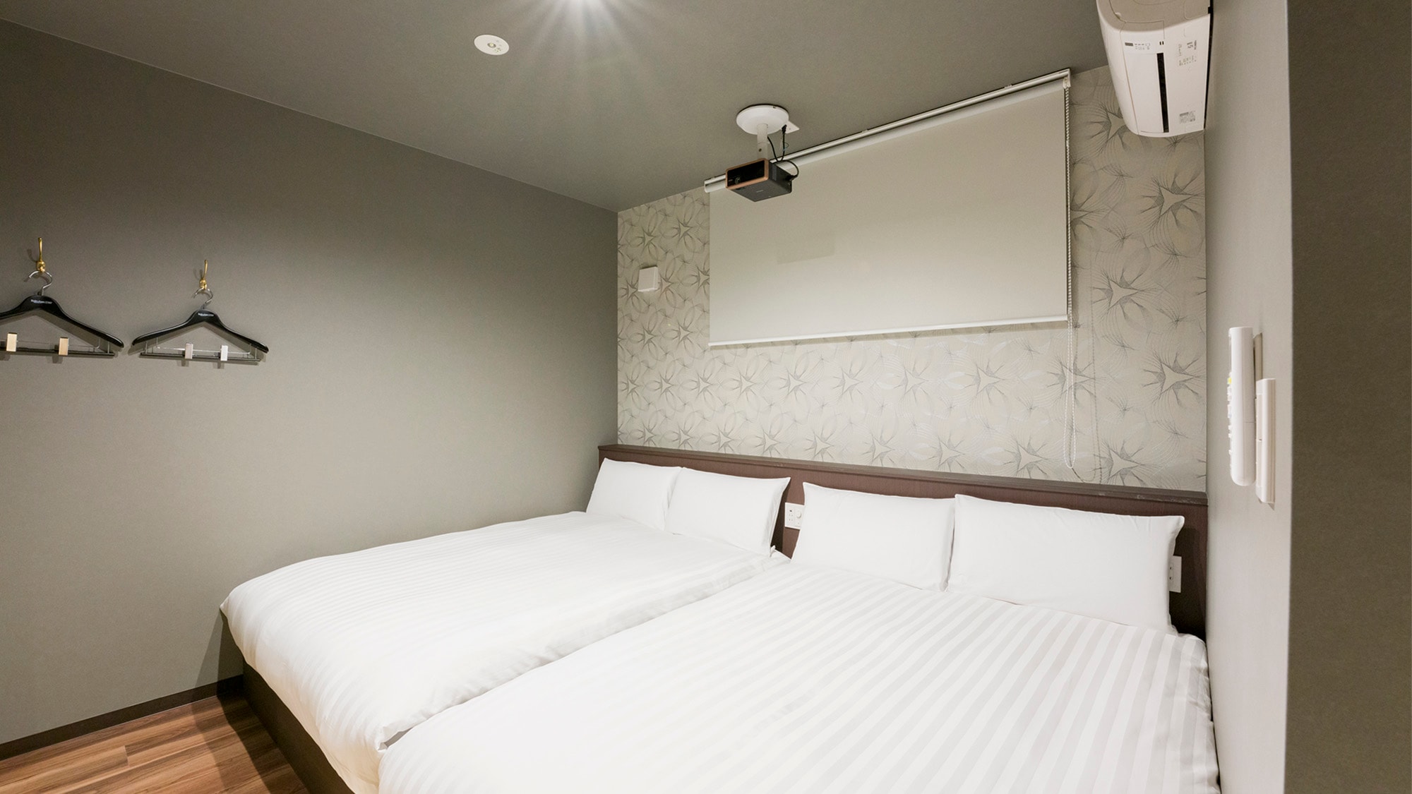 [Contoh kamar tamu dengan kapasitas 6 orang] Ruang tidur