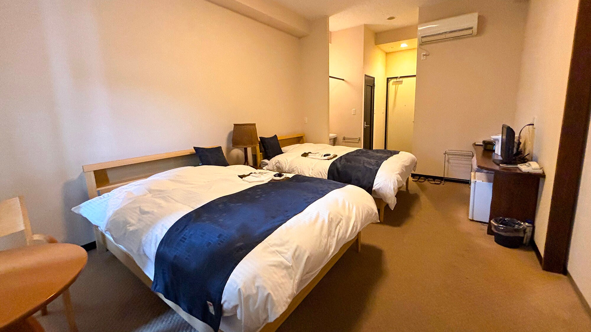 ・[I New Wing 3F Twin bedroom + Japanese-style room] Up to 5 people can stay
