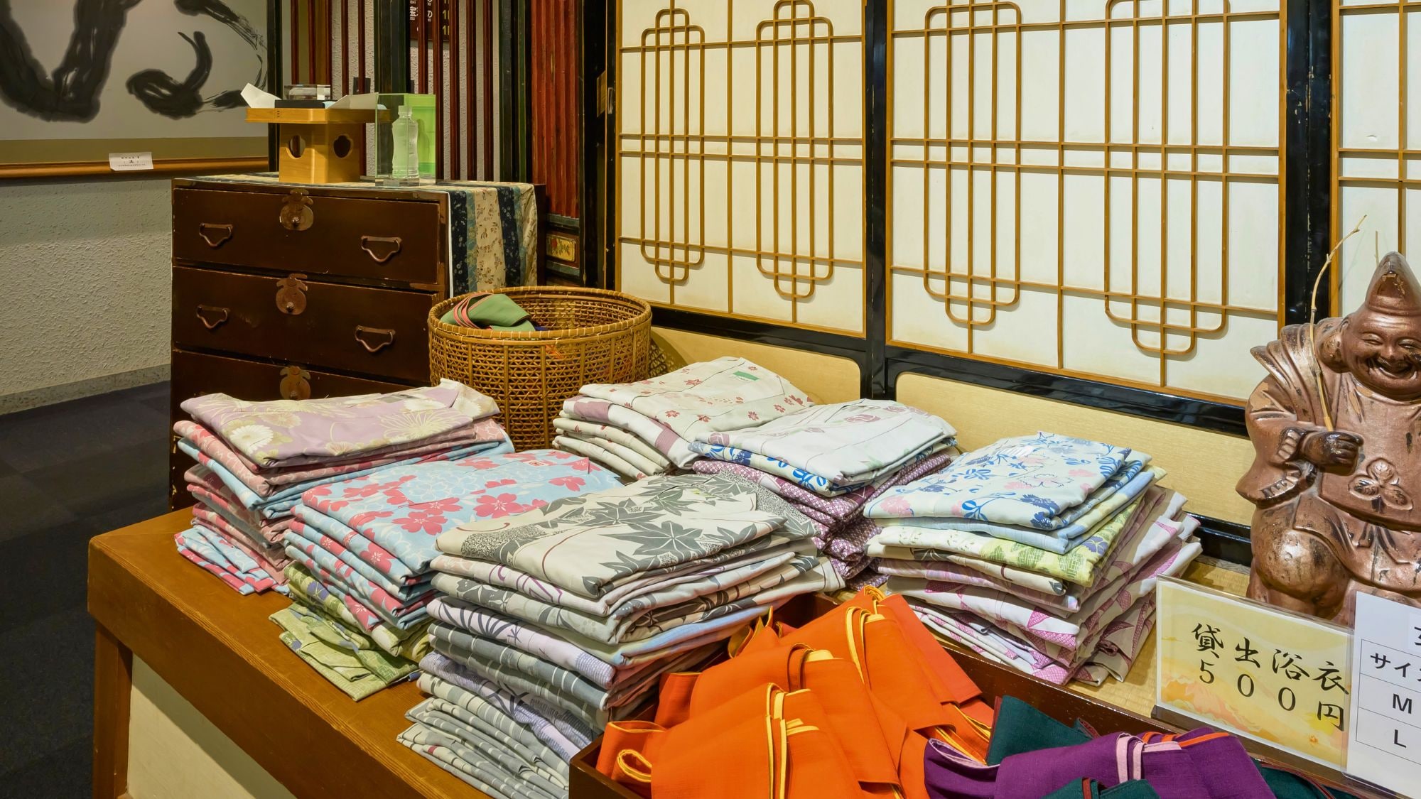 [Colored Yukata Service] You can choose your favorite yukata from a wide selection.