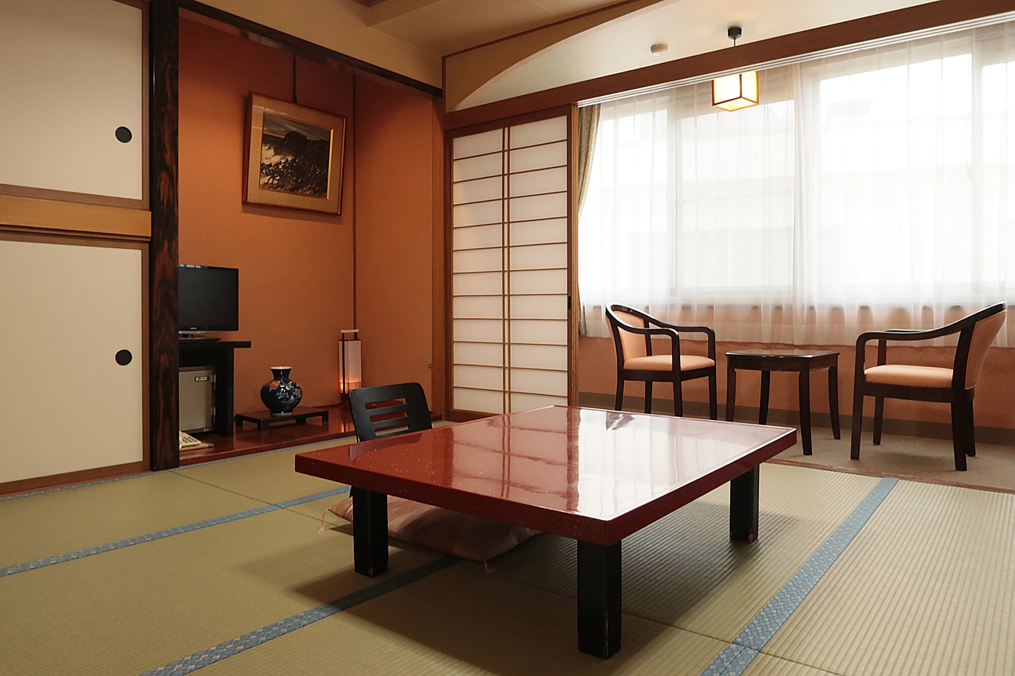 [Normal guest room] Japanese-style room 10 tatami mats (with toilet)