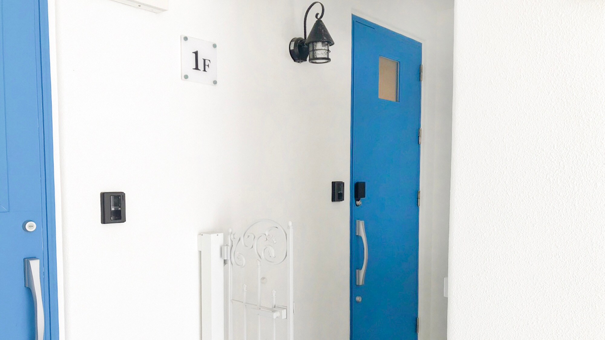 ・[101: Entrance] Please enter room 101 from here