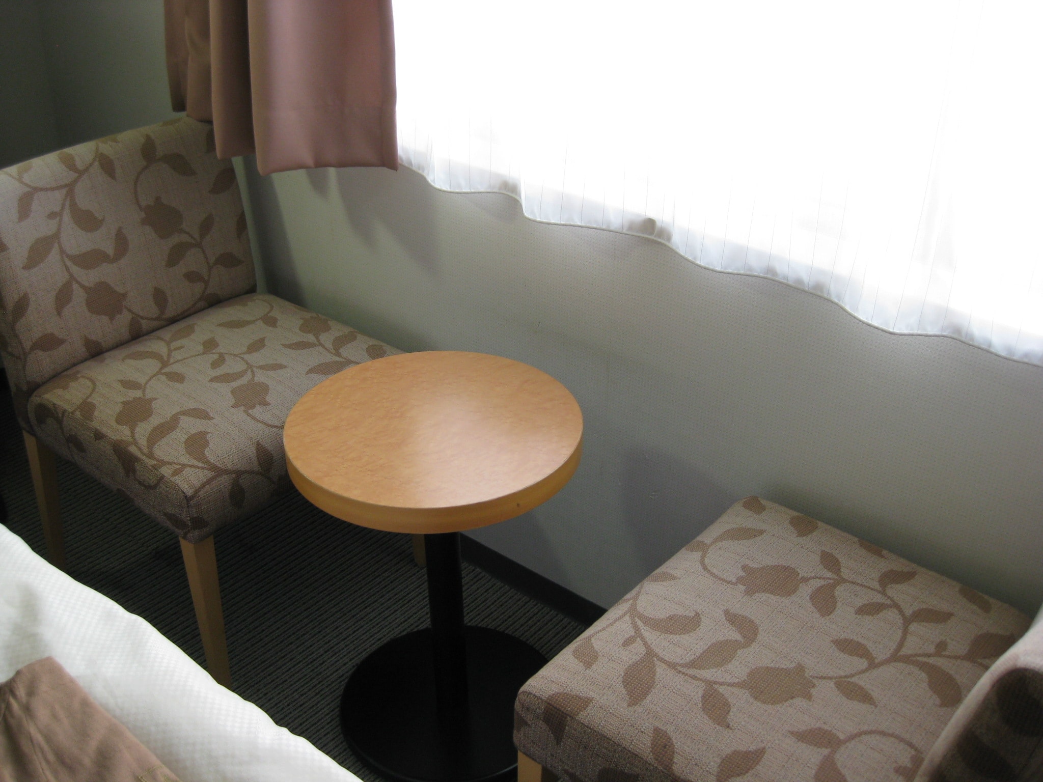 T1 table set