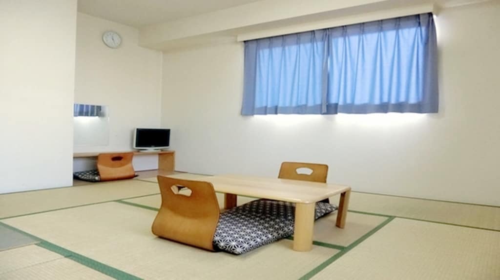 Japanese-style room