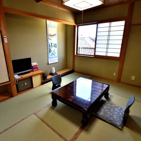 Japanese-style room, 6 tatami mats