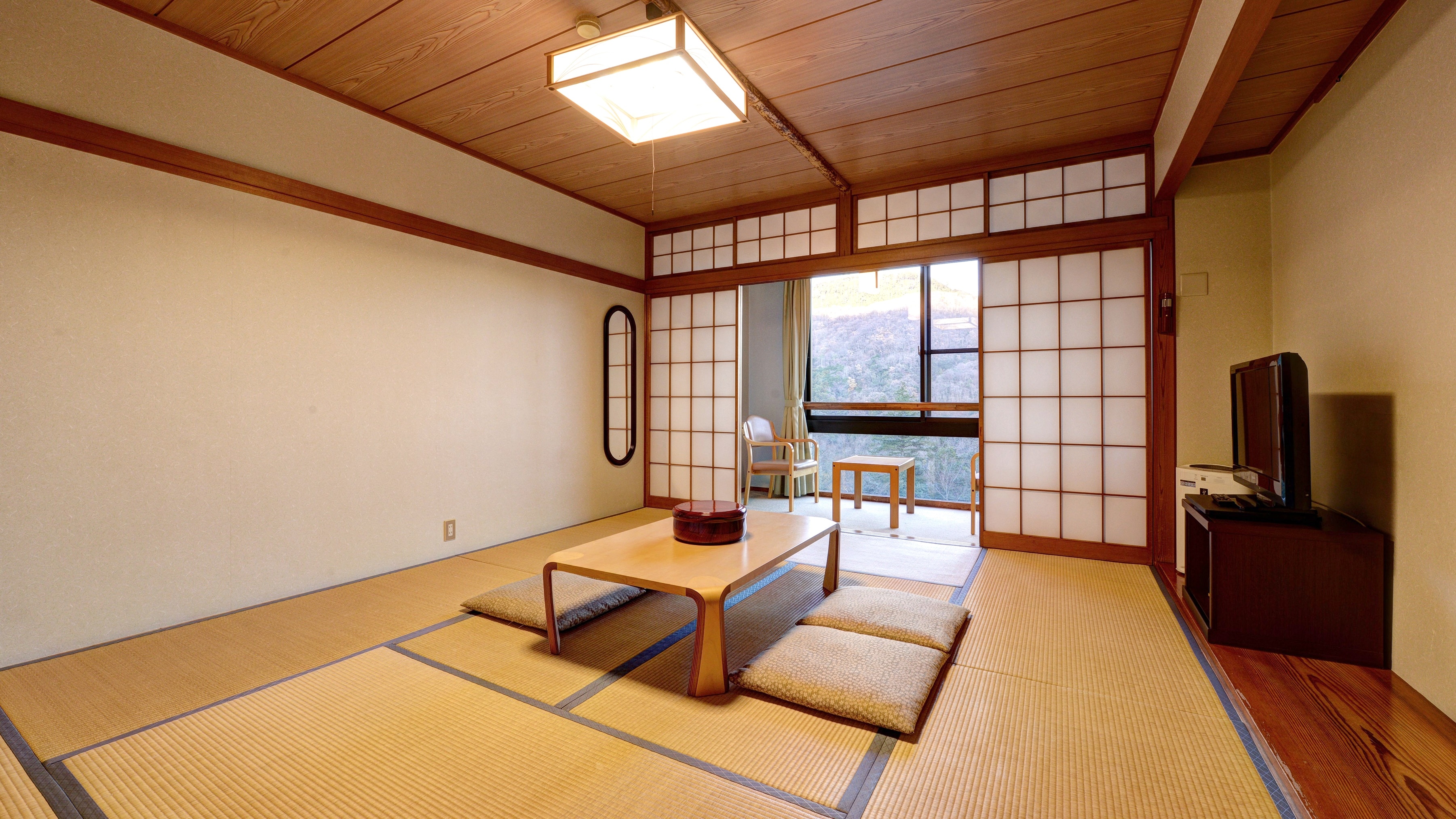 * [Example of guest room / Japanese-style room 10 tatami mats]